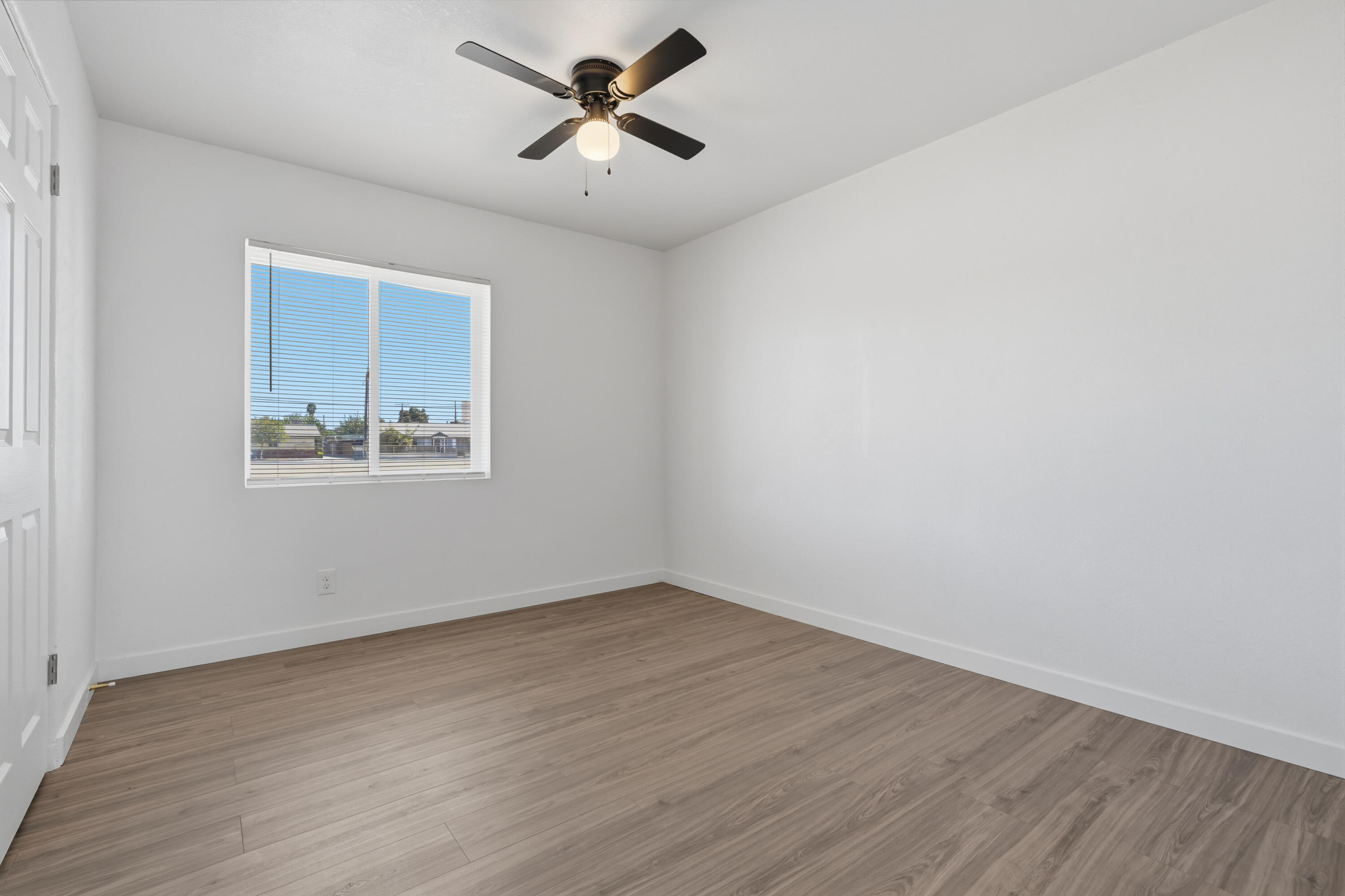 75 N Villa St, Porterville, CA 93257