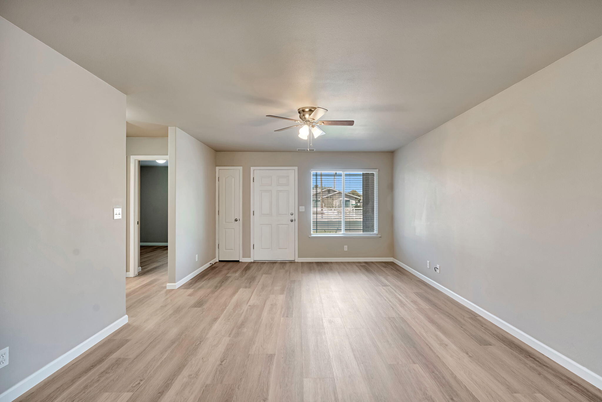 630 N Whitney Ave, Dinuba, CA 93618