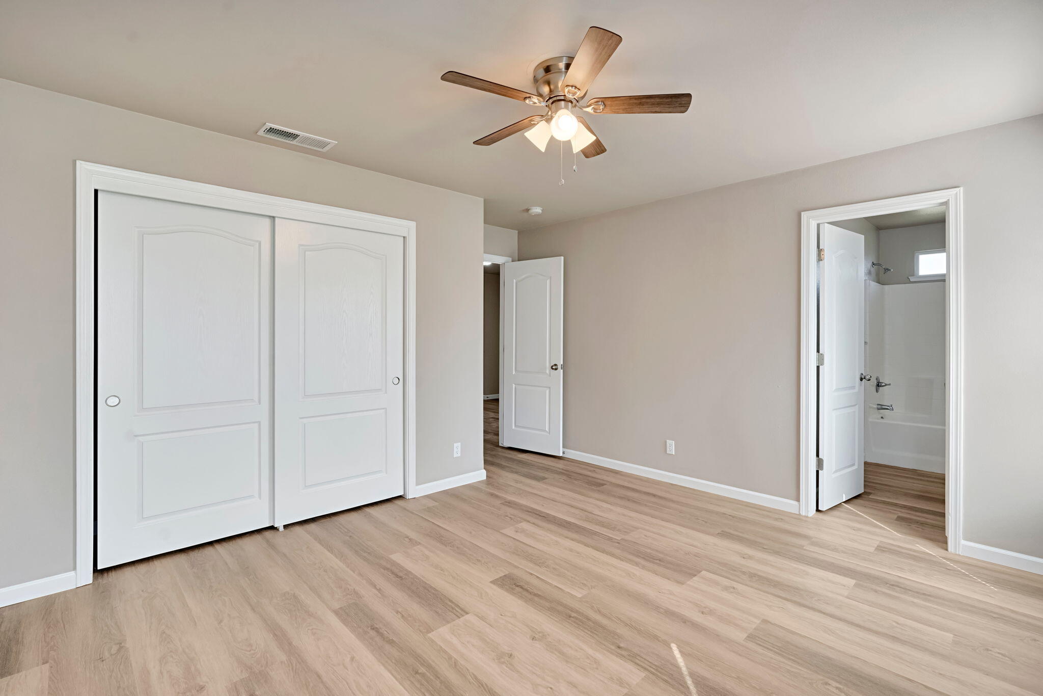 630 N Whitney Ave, Dinuba, CA 93618