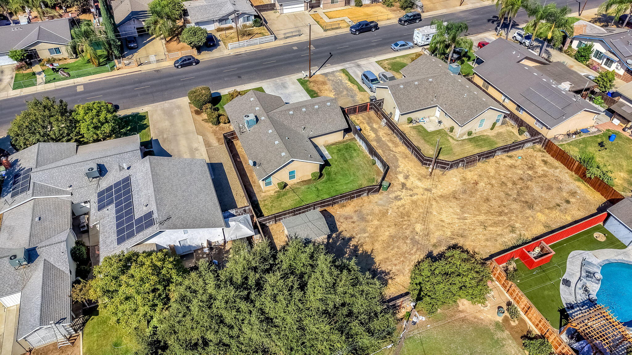 630 N Whitney Ave, Dinuba, CA 93618