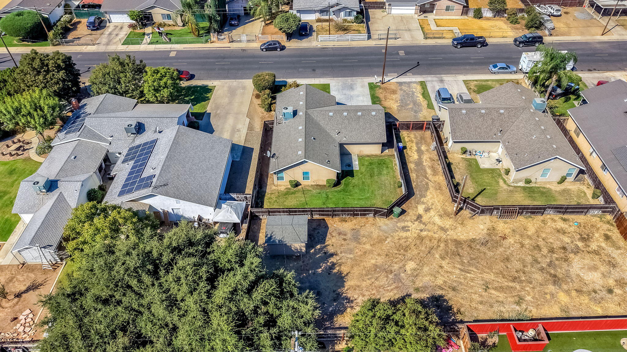 630 N Whitney Ave, Dinuba, CA 93618