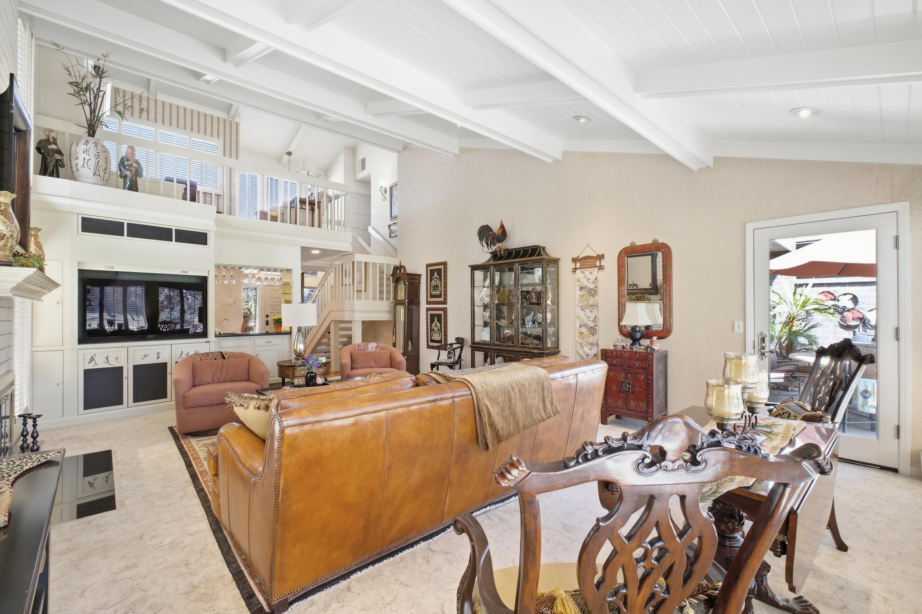 804 N Silvervale Dr, Visalia, CA 93291