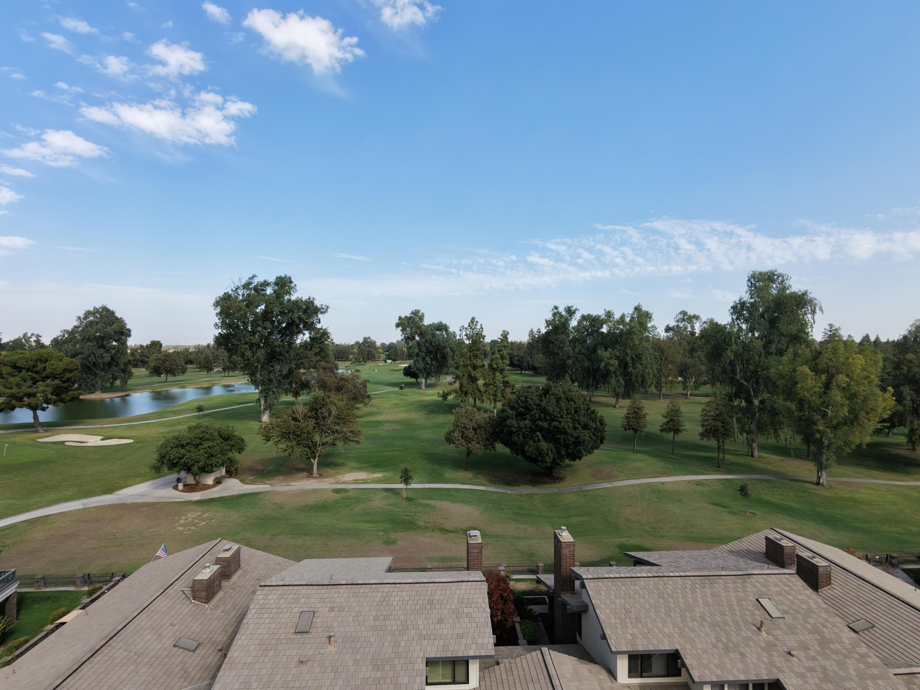 804 N Silvervale Dr, Visalia, CA 93291