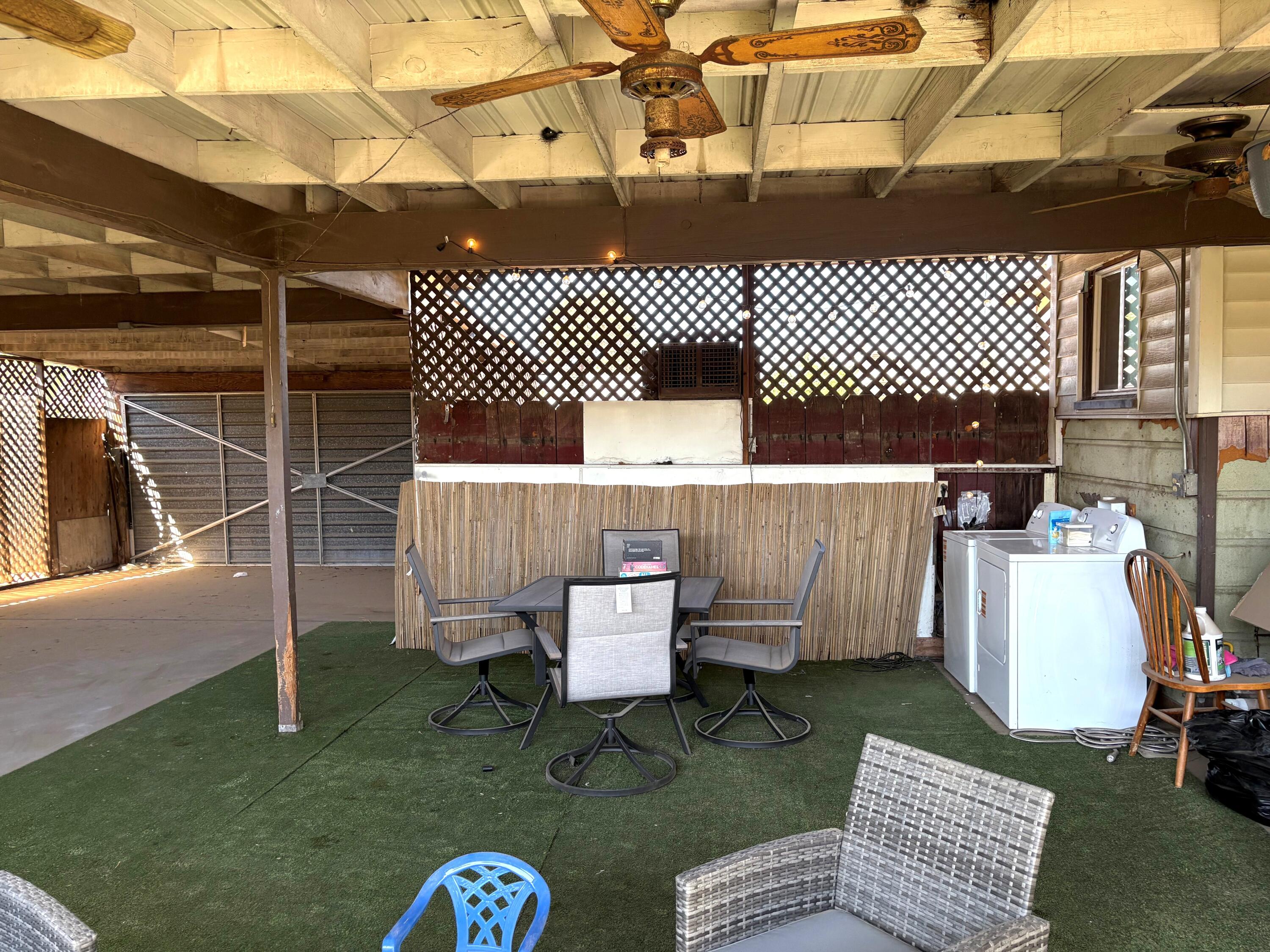 329 W Owens Ave, Tulare, CA 93274