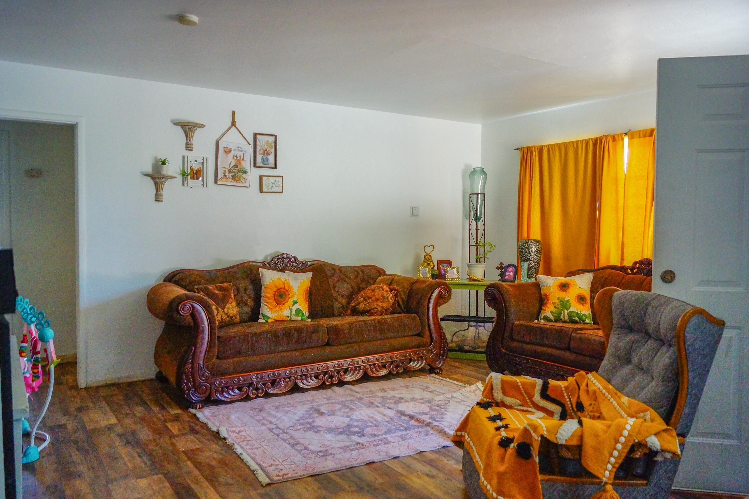 1328 N Leslie St, Visalia, CA 93291