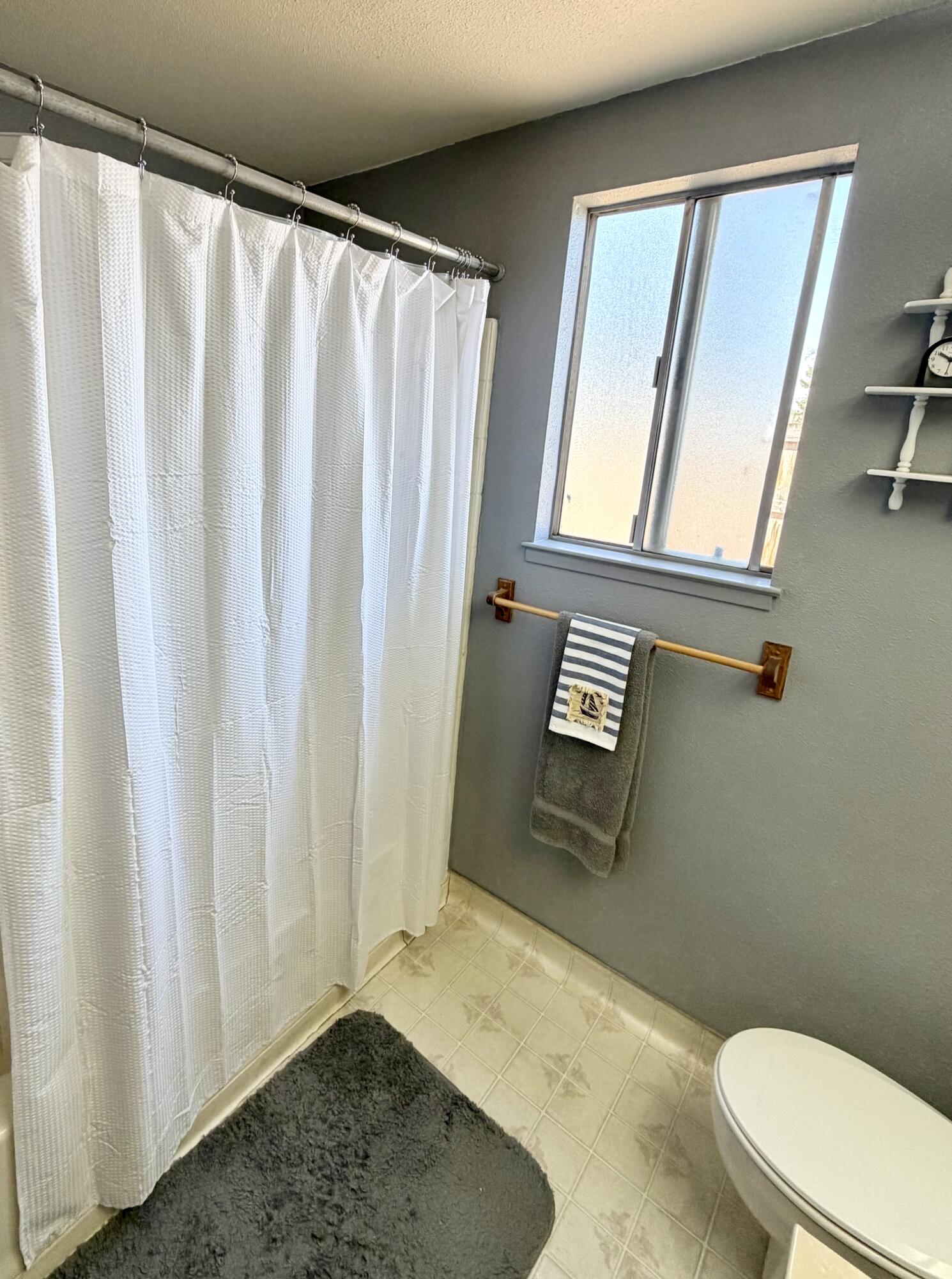 1404 Betsy, Exeter, CA 93221