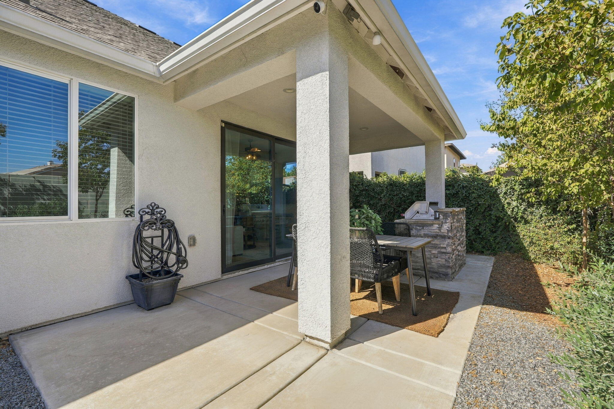 4432 S University St, Visalia, CA 93277
