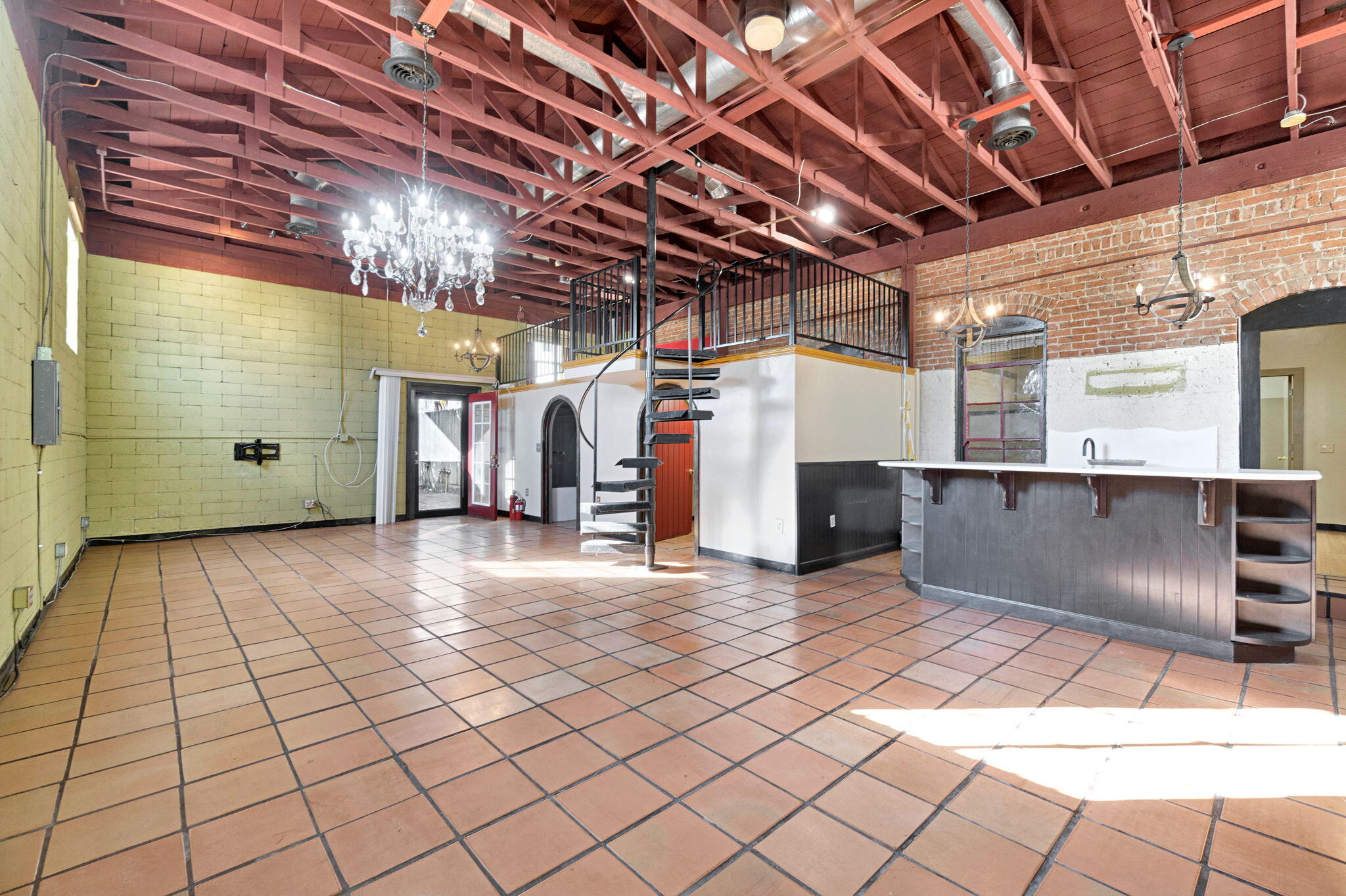 222 Heinlen St, Lemoore, CA 93245