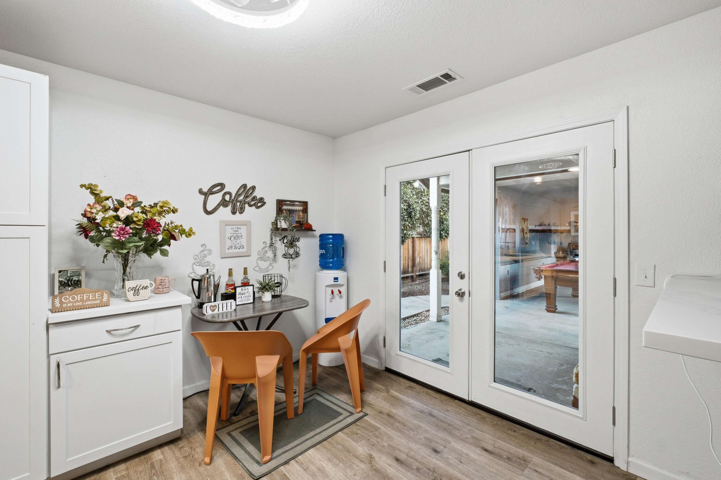 1458 Mary Ct, Exeter, CA 93221