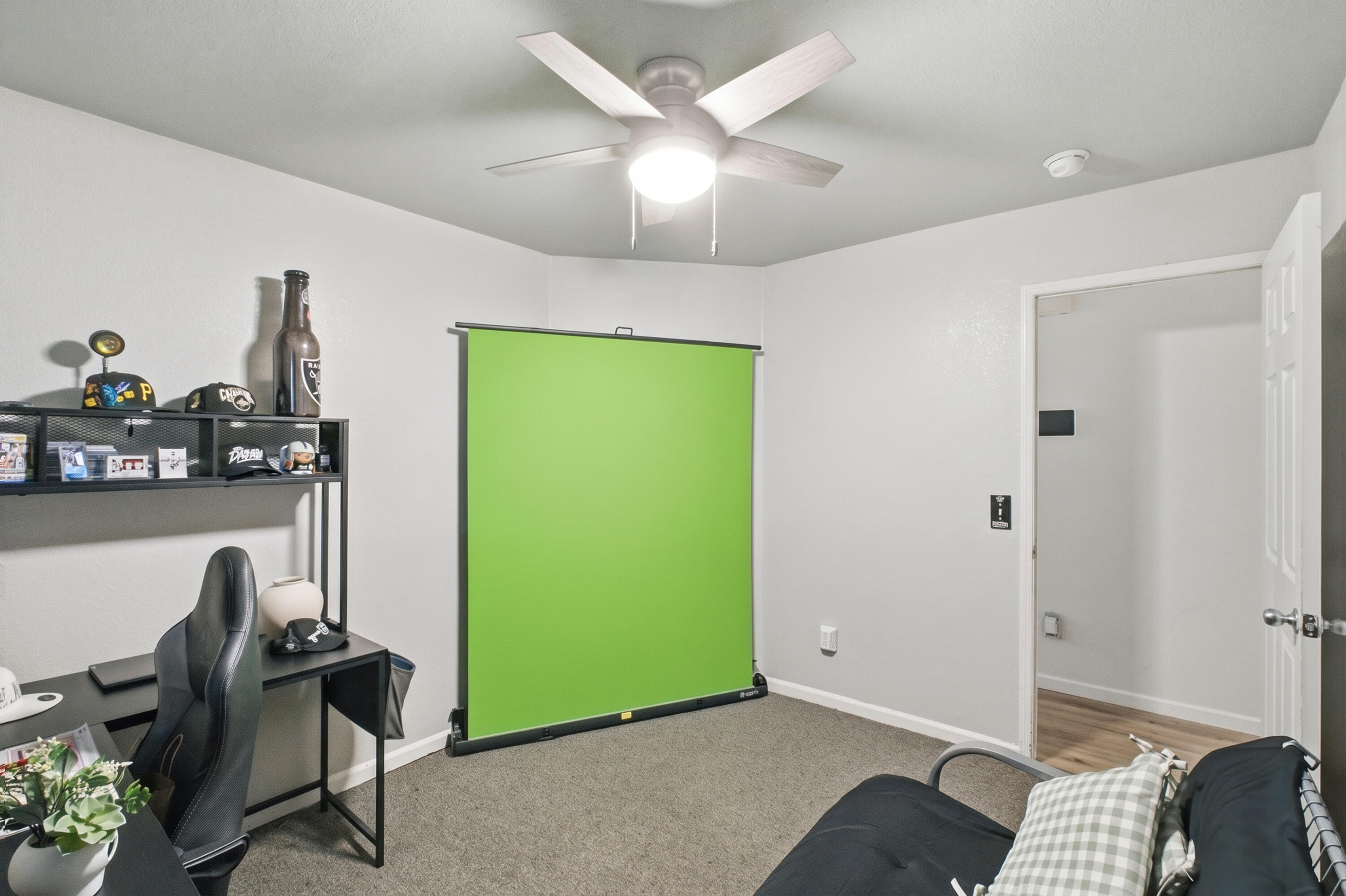 1458 Mary Ct, Exeter, CA 93221