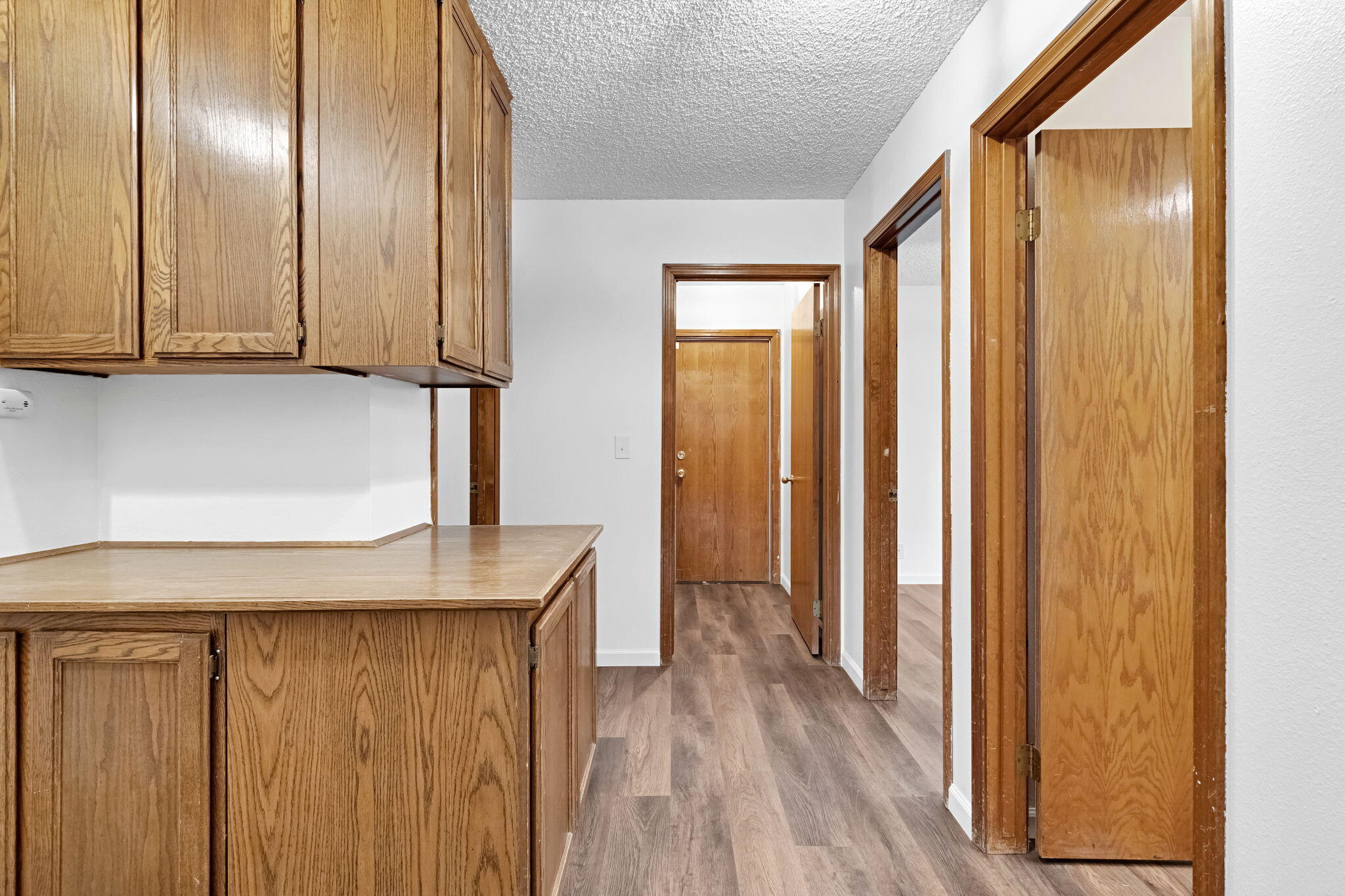 1350 Pine Dr, Lemoore, CA 93245