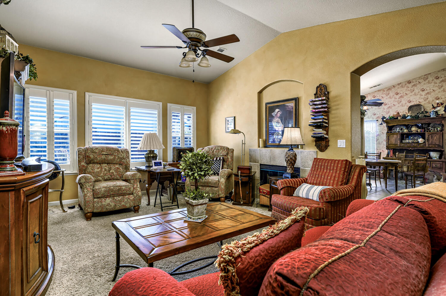 514 Mallard Ave, Lemoore, CA 93245