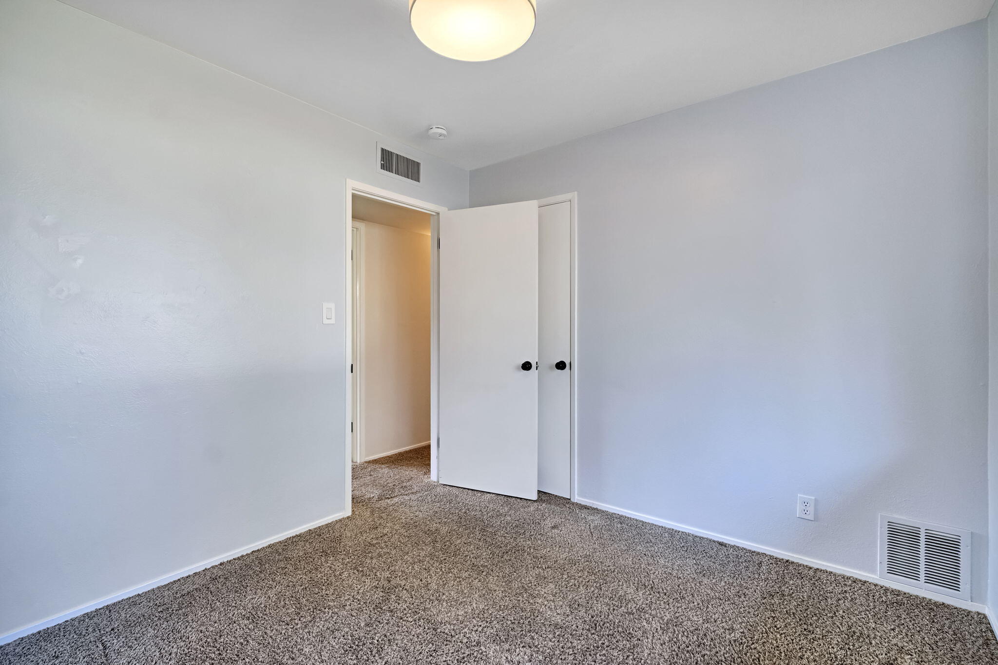 175 E Birch Ave, Hanford, CA 93230