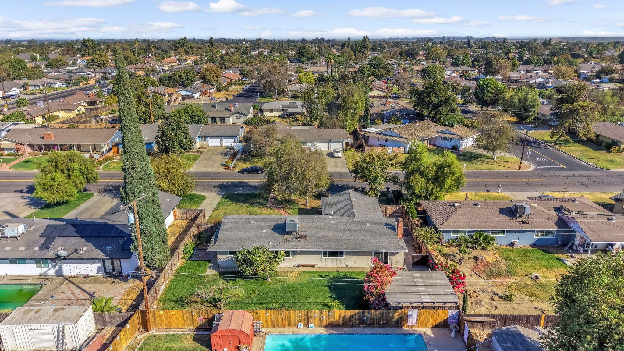 175 E Birch Ave, Hanford, CA 93230