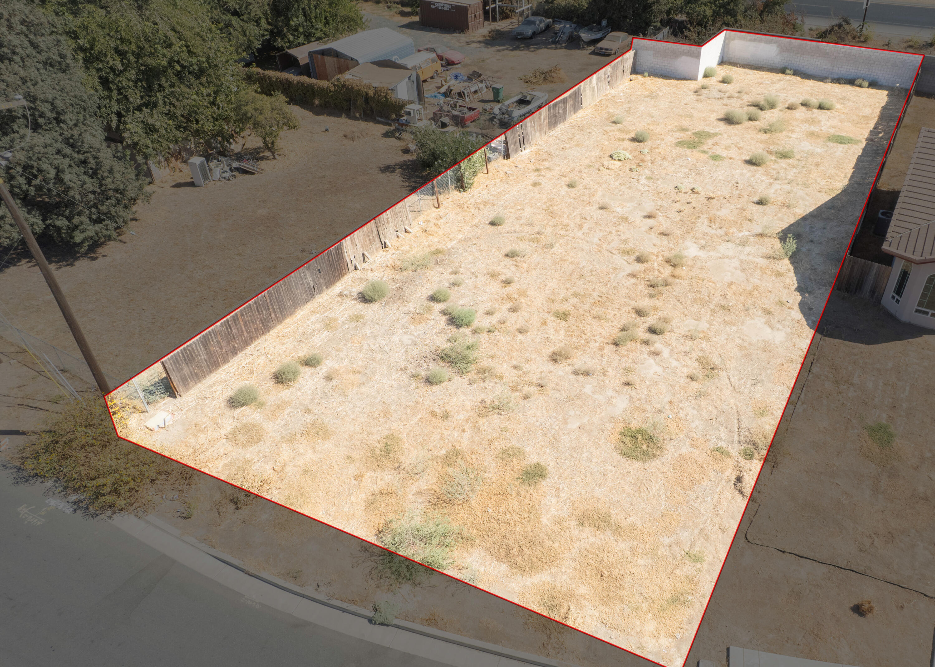 230 S Cobb St, Porterville, CA 93257
