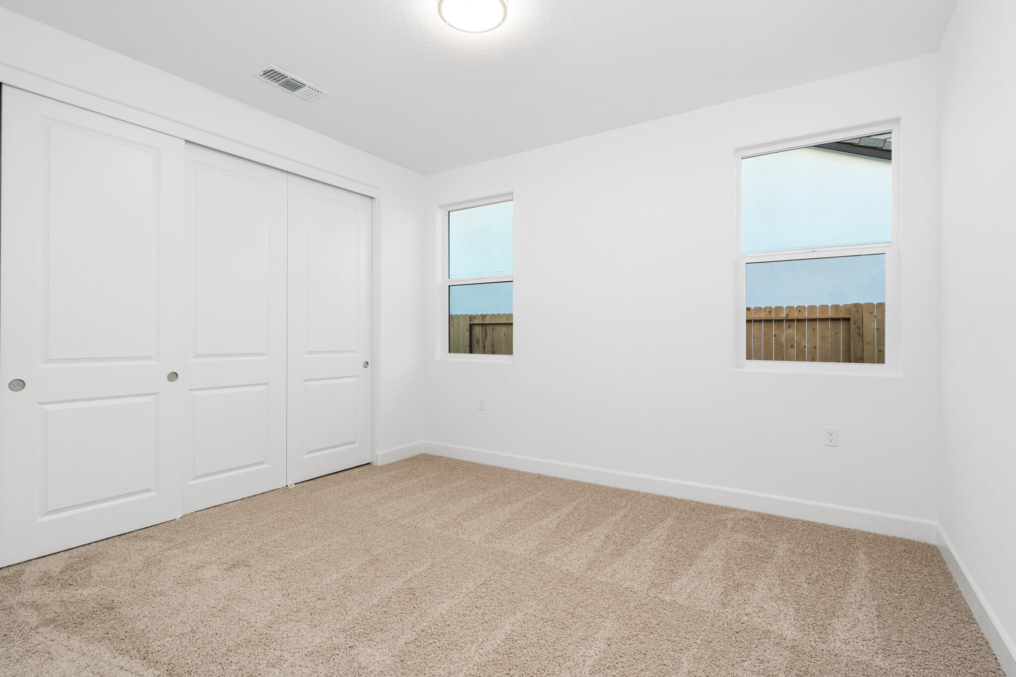 6619 W Wood Dr, Visalia, CA 93277