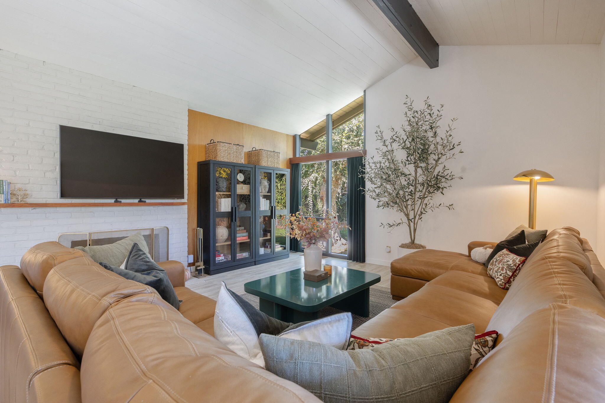 2544 W Keogh Ave, Visalia, CA 93291