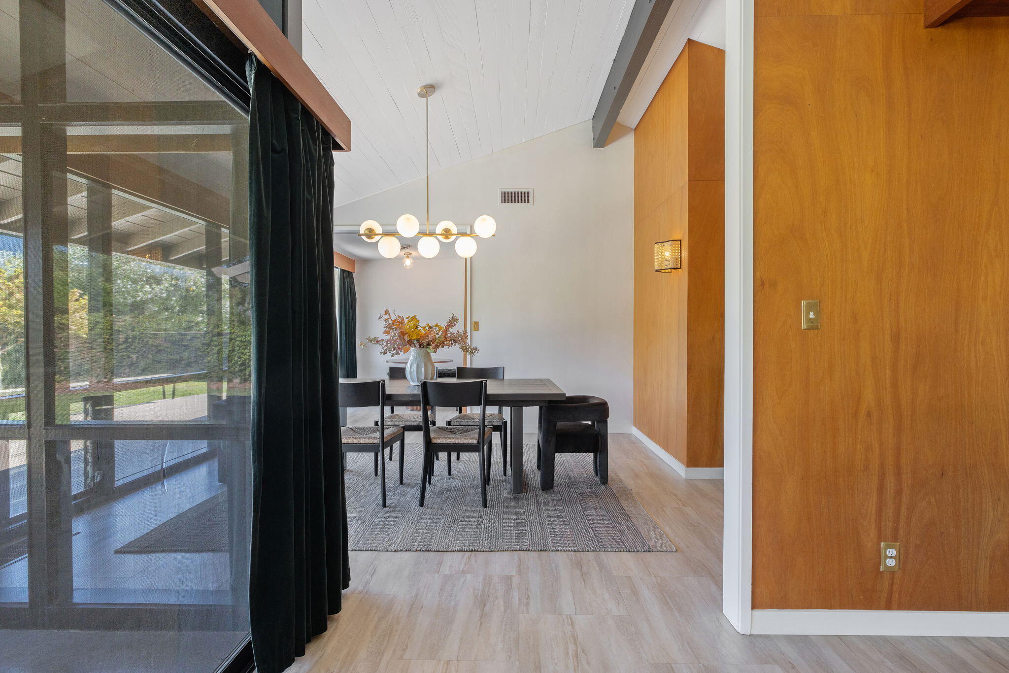 2544 W Keogh Ave, Visalia, CA 93291