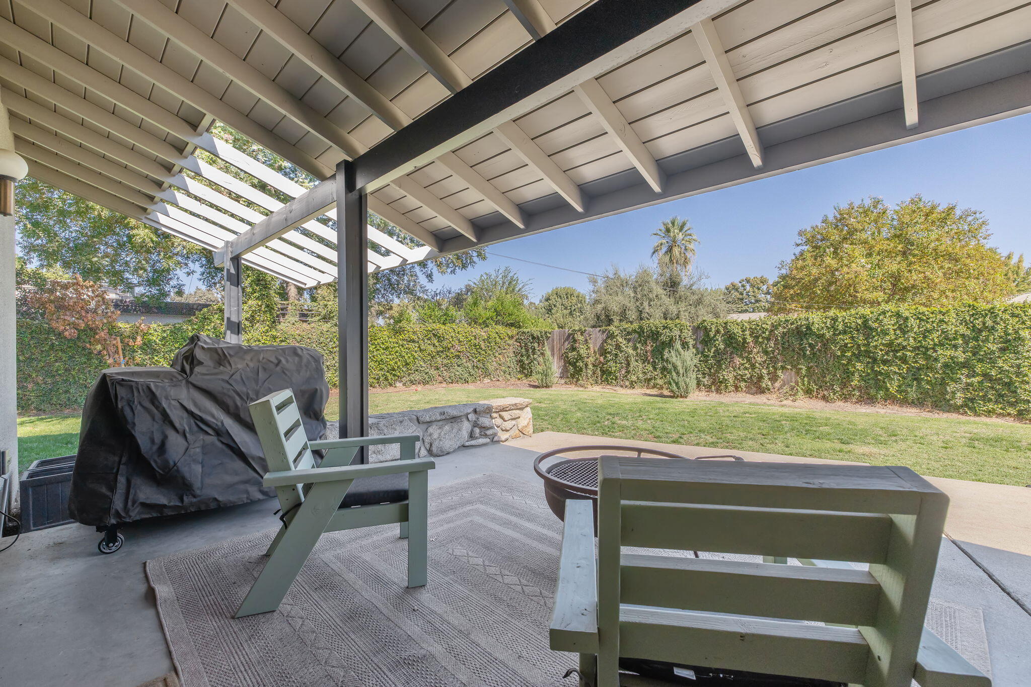 2544 W Keogh Ave, Visalia, CA 93291