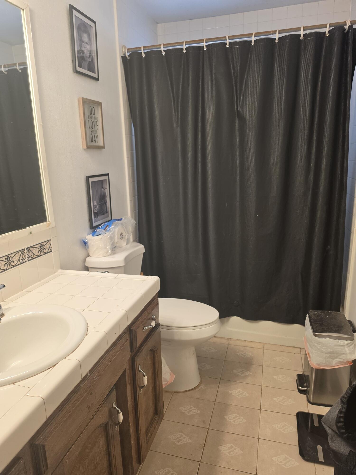 201 N Argyle St, Porterville, CA 93257