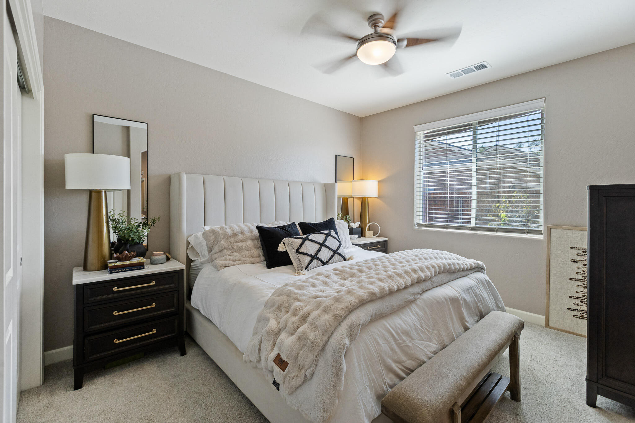 3933 W Nellis Ave, Visalia, CA 93277