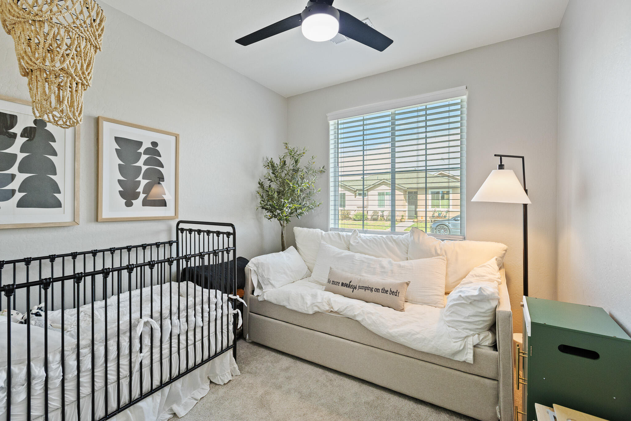 3933 W Nellis Ave, Visalia, CA 93277
