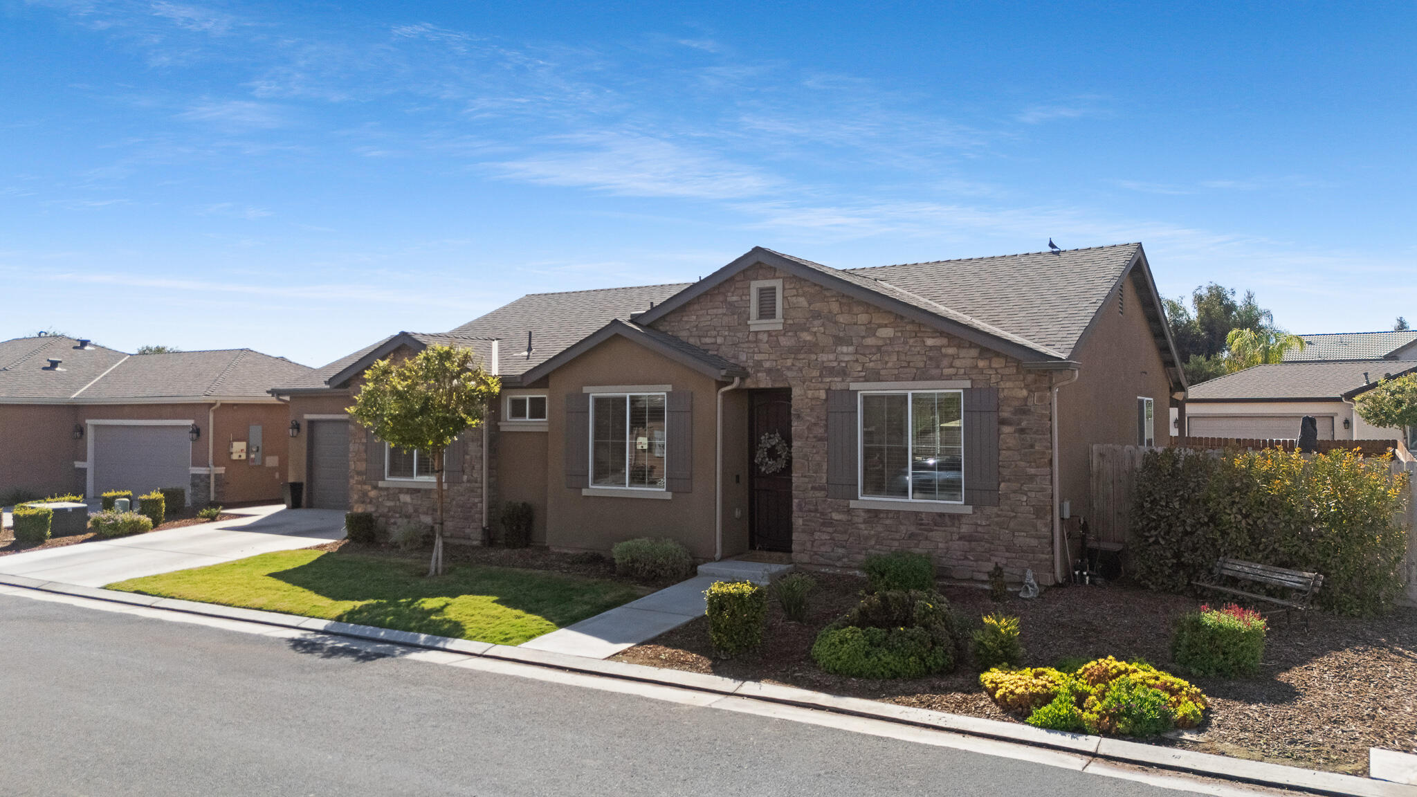 3933 W Nellis Ave, Visalia, CA 93277
