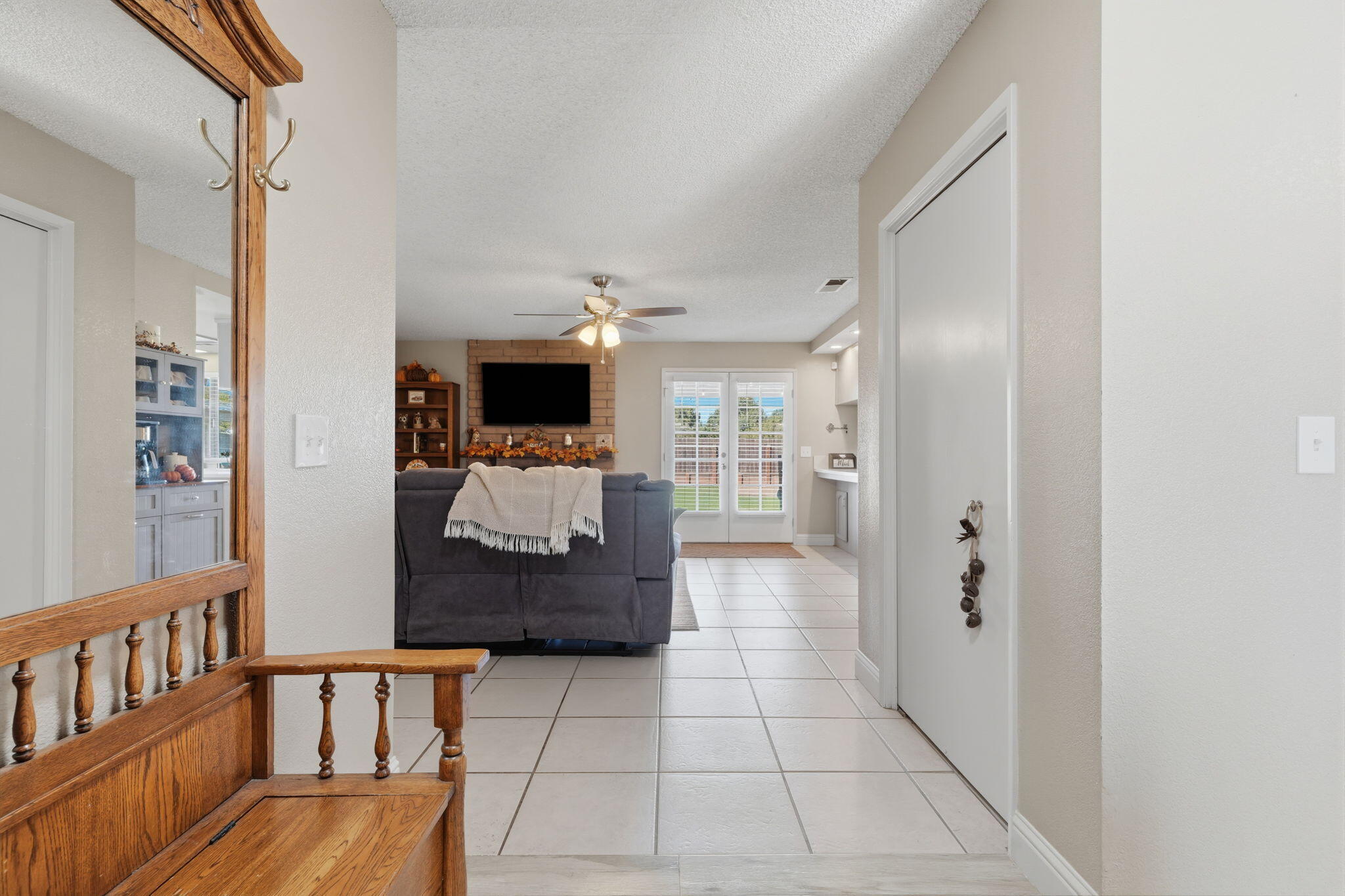 1920 E Mary Ave, Visalia, CA 93292