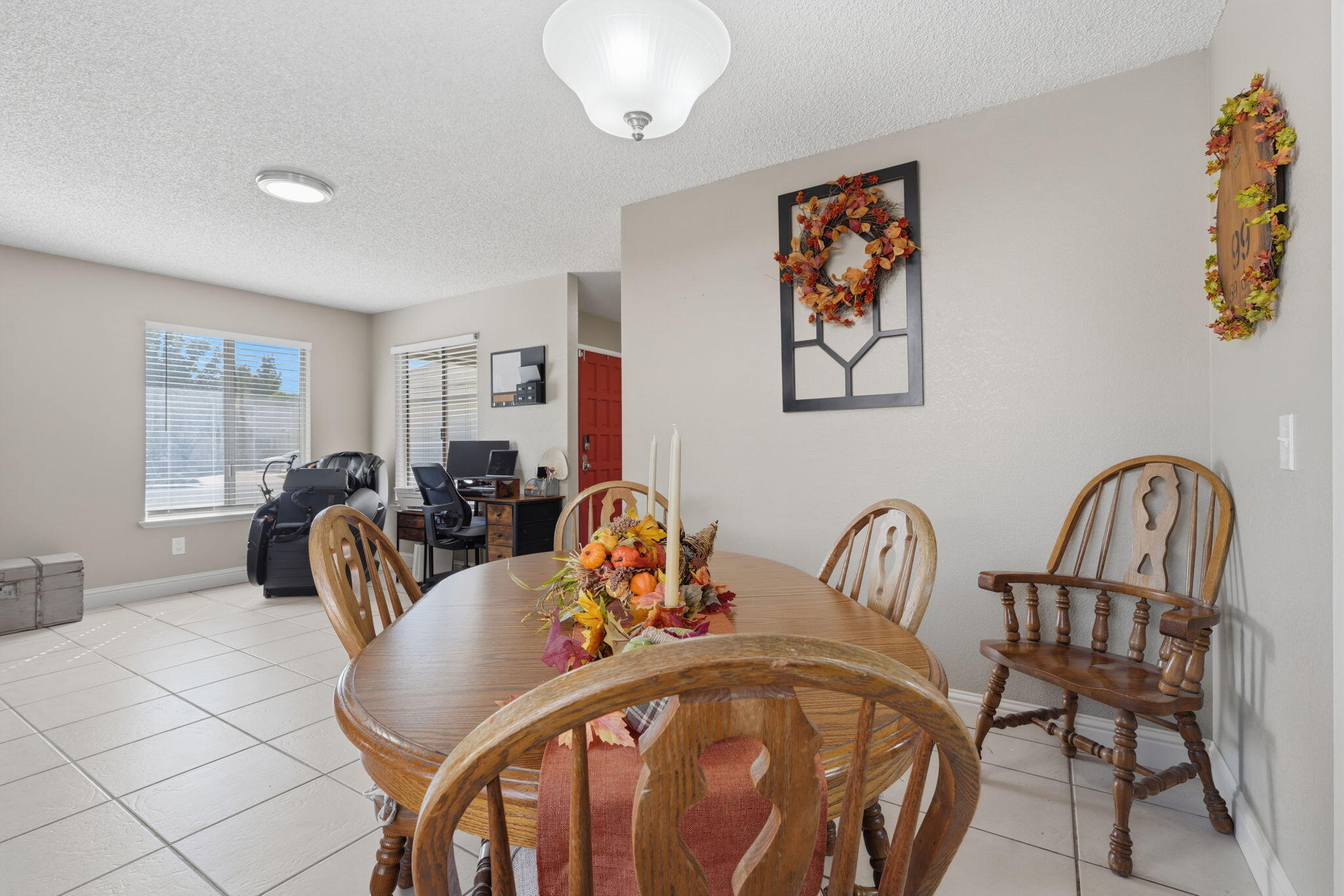 1920 E Mary Ave, Visalia, CA 93292
