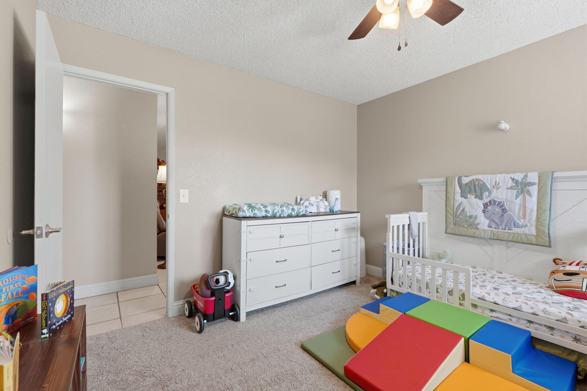 1920 E Mary Ave, Visalia, CA 93292