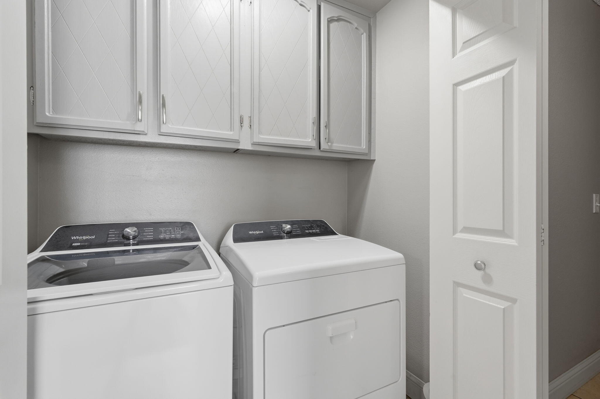 1920 E Mary Ave, Visalia, CA 93292