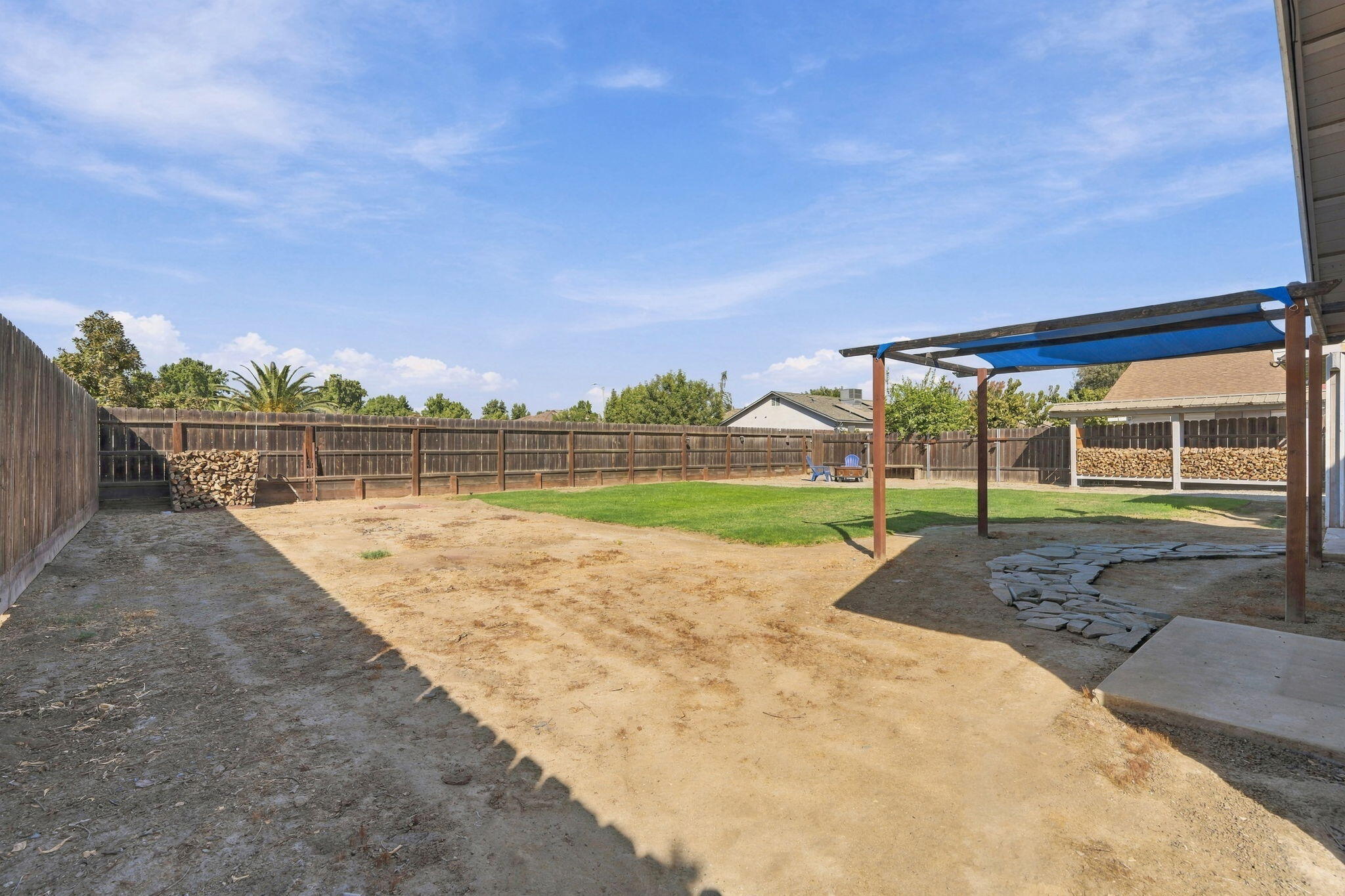 1920 E Mary Ave, Visalia, CA 93292