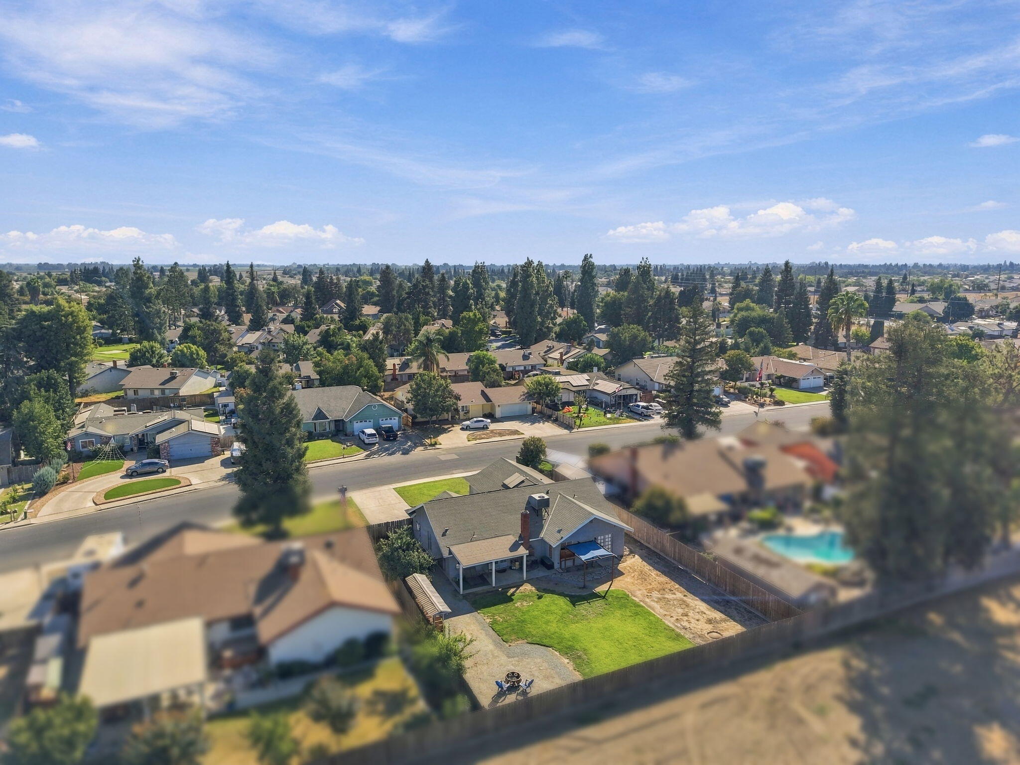 1920 E Mary Ave, Visalia, CA 93292