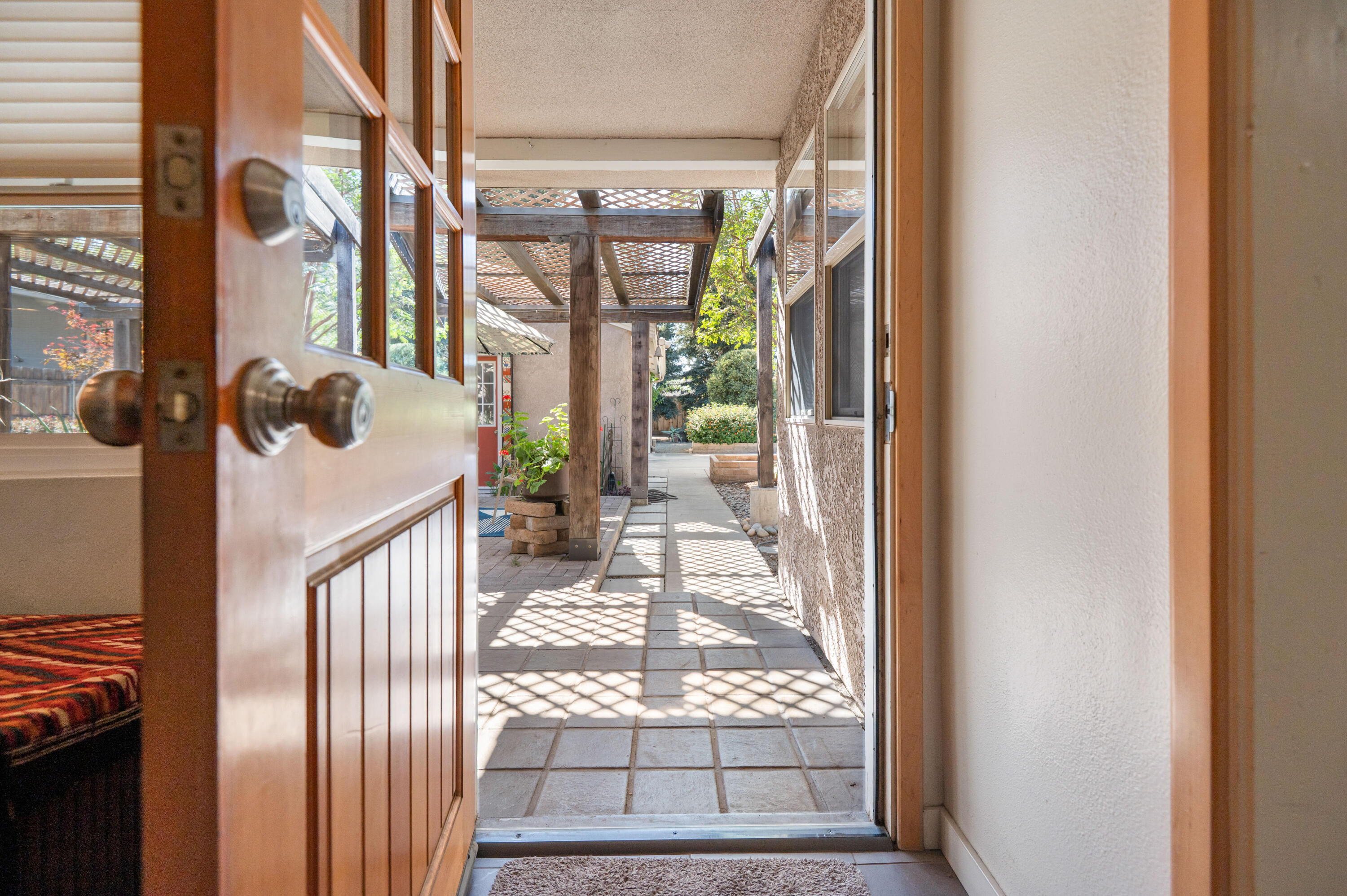 1907 Green Acres Dr, Visalia, CA 93291