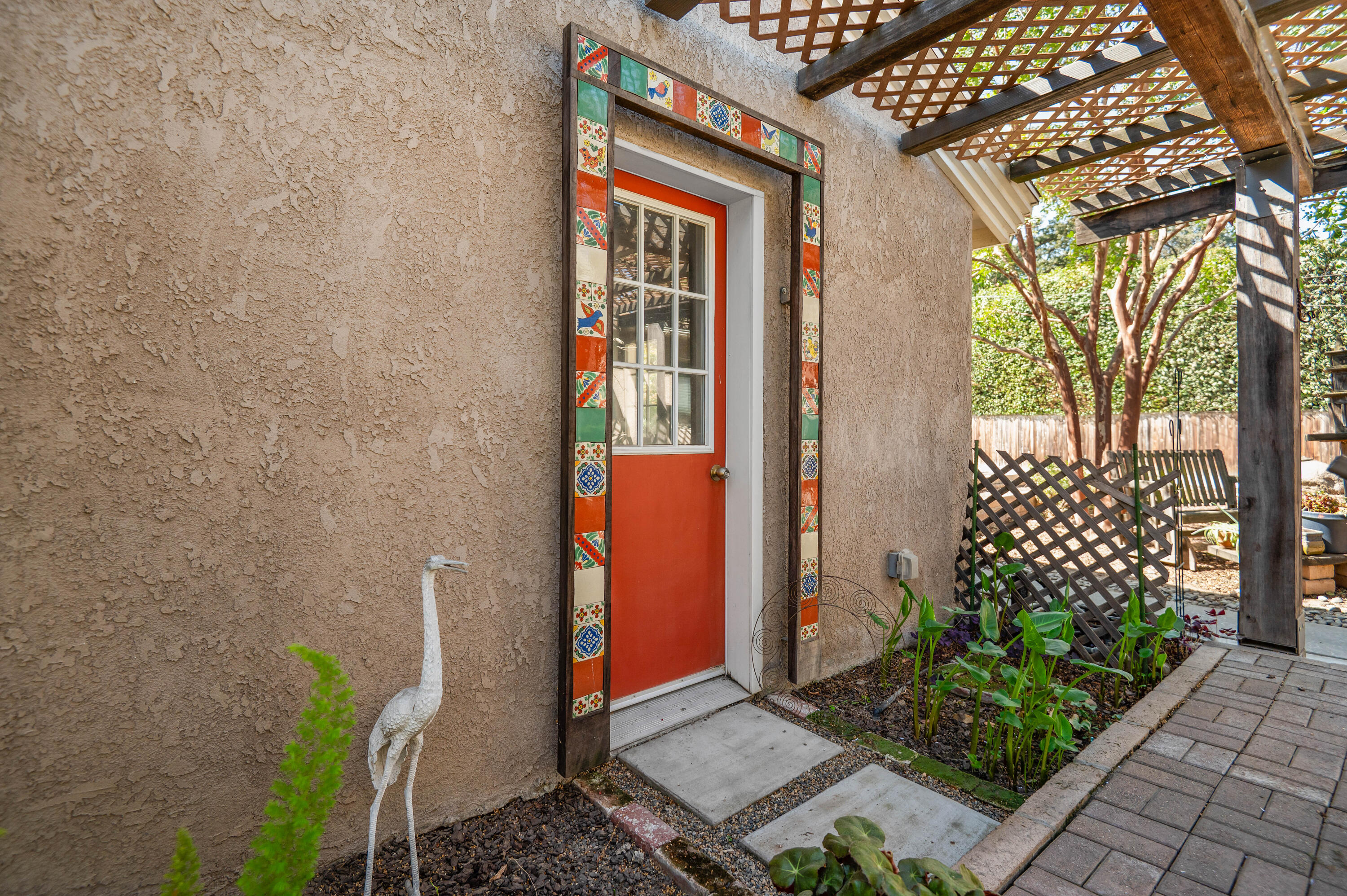 1907 Green Acres Dr, Visalia, CA 93291