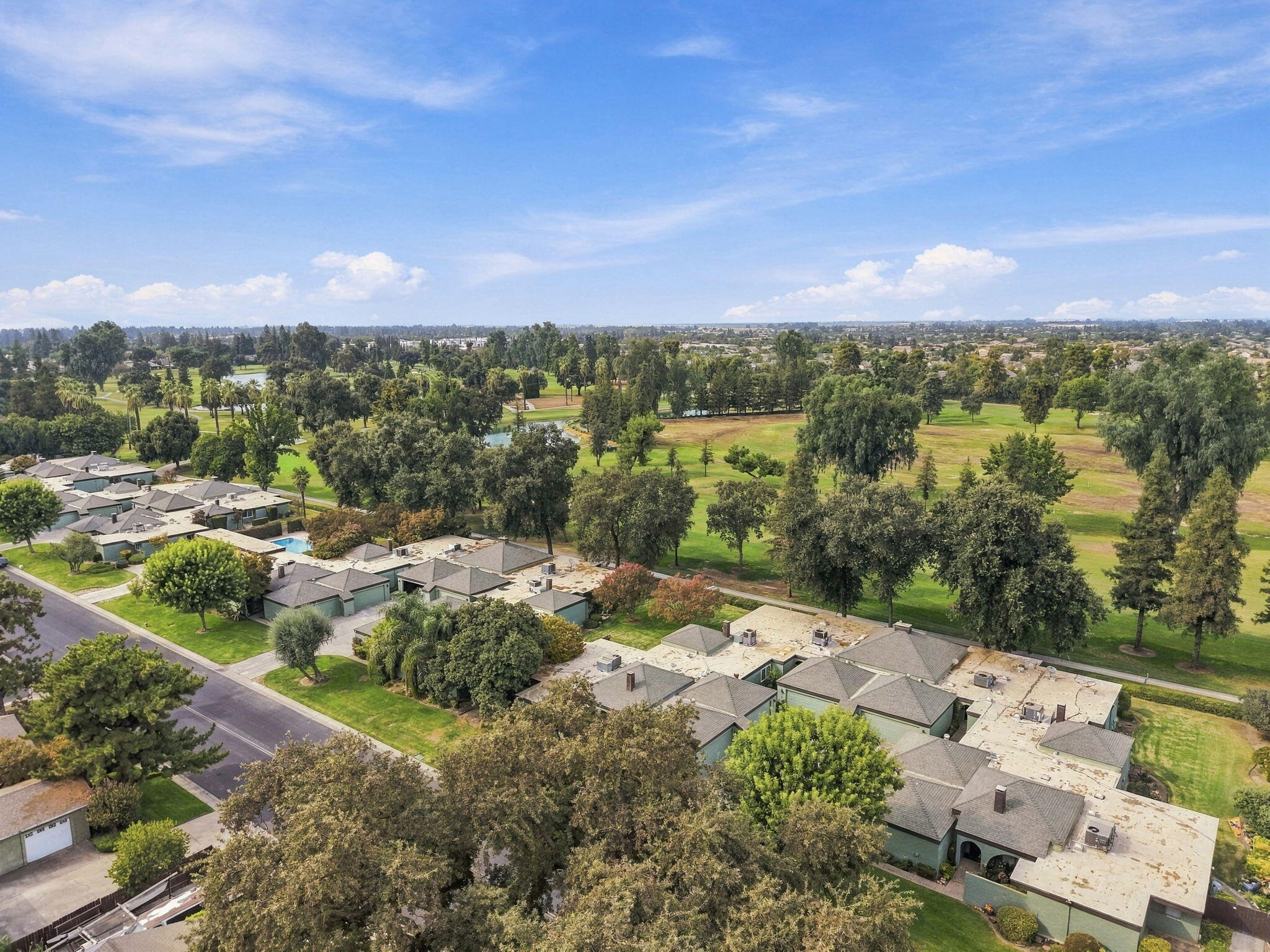 2950 W Border Links Dr, Visalia, CA 93291