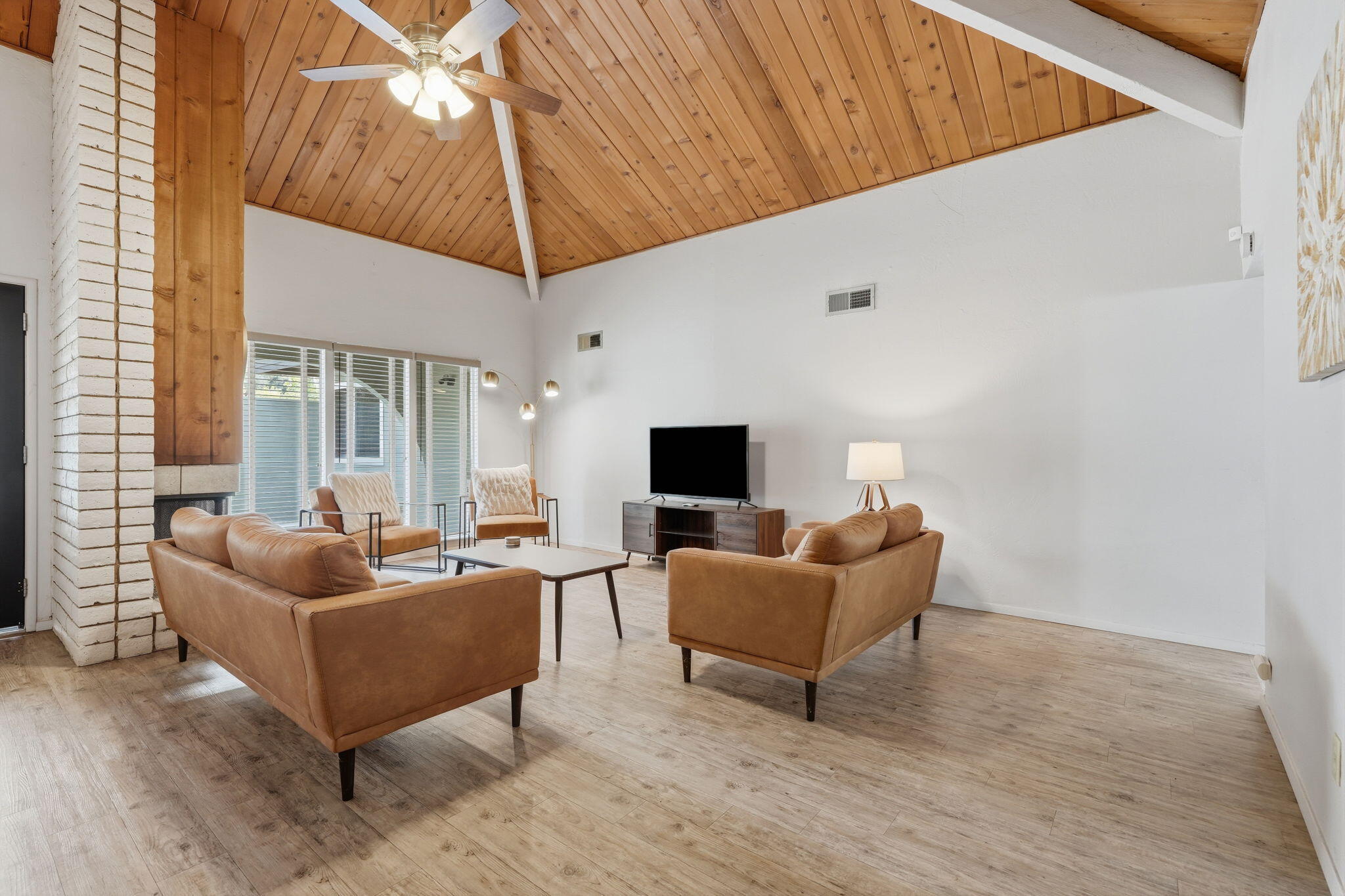 2950 W Border Links Dr, Visalia, CA 93291