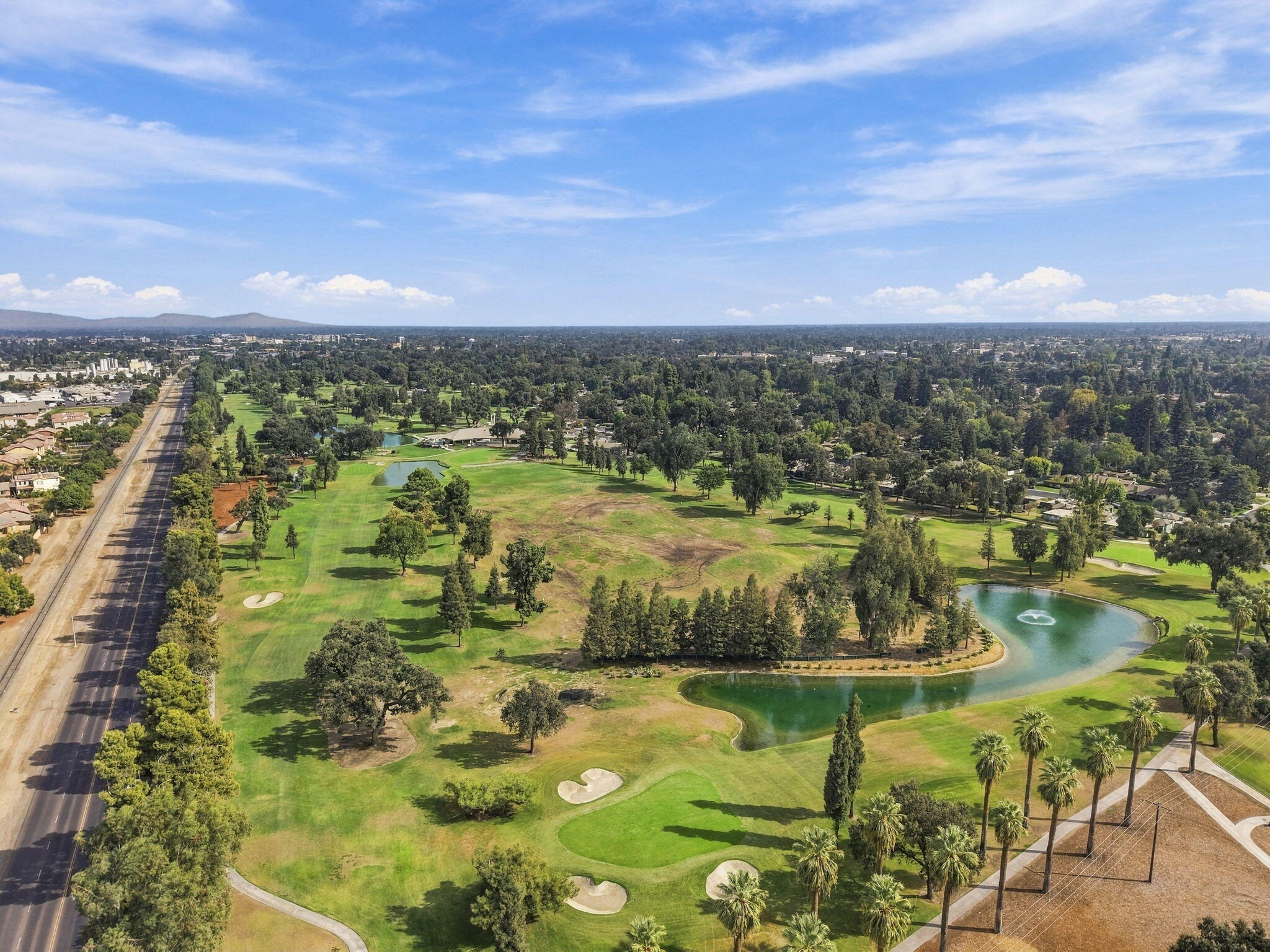 2950 W Border Links Dr, Visalia, CA 93291