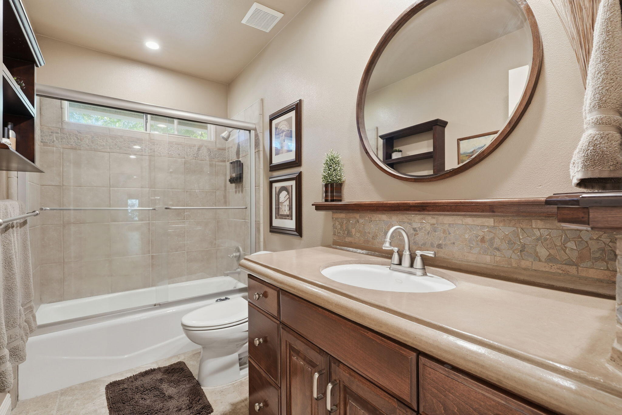 31255 Palm Dr, Exeter, CA 93221