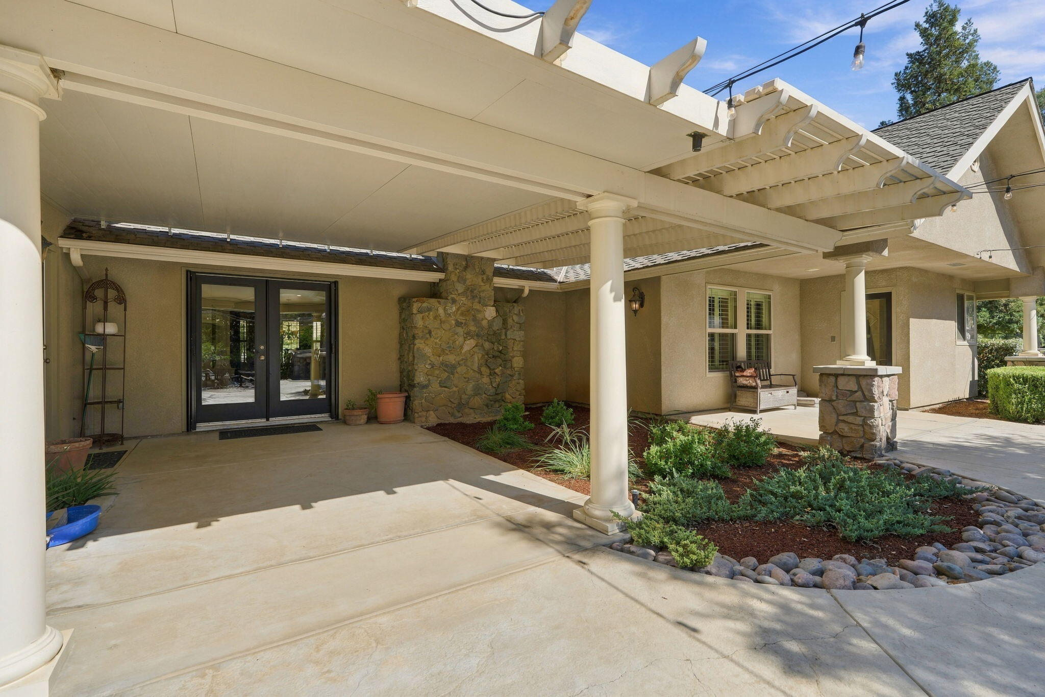 31255 Palm Dr, Exeter, CA 93221