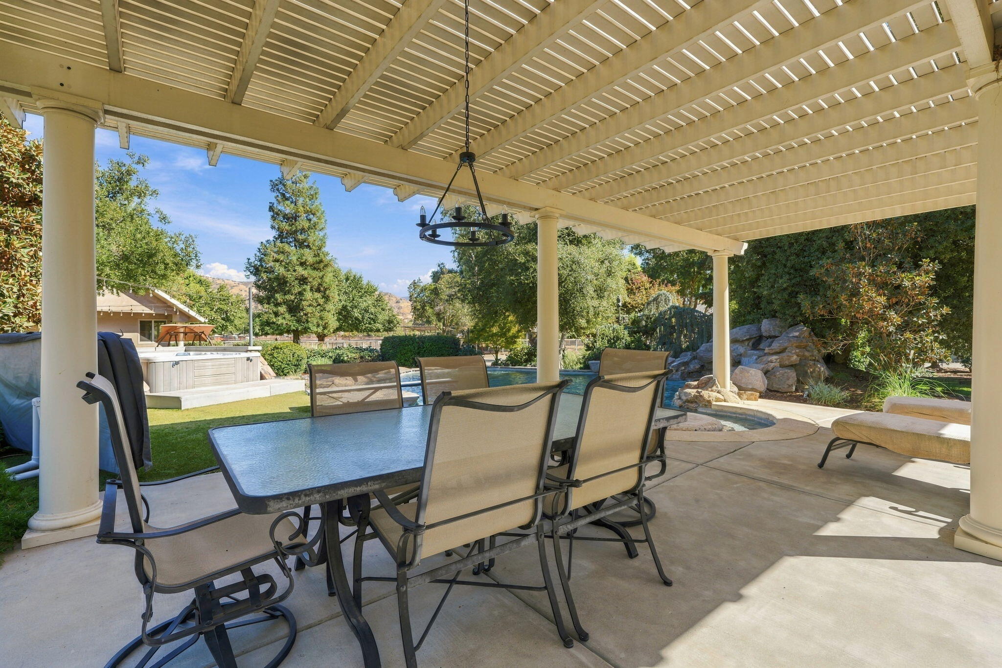 31255 Palm Dr, Exeter, CA 93221