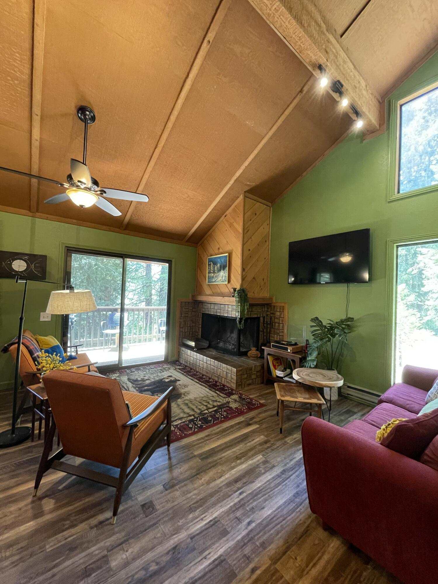40812 Oakwoods Ln #106, Shaver Lake, CA 93664