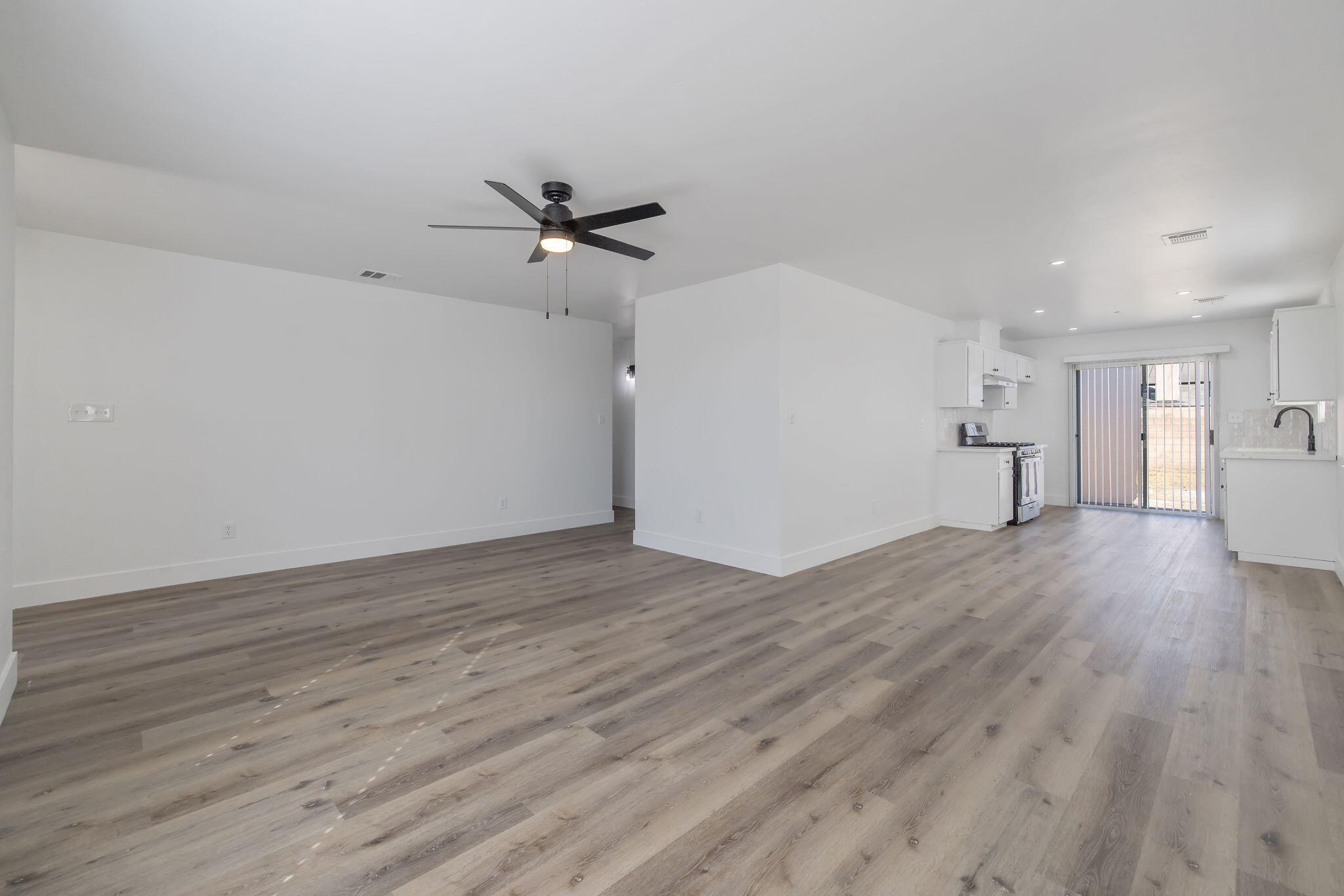 1921 Heather Way, Delano, CA 93215