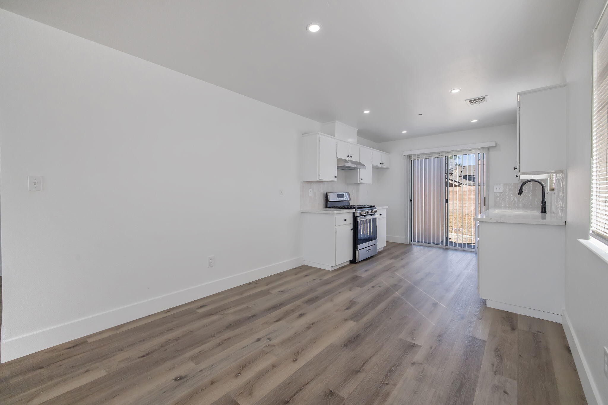 1921 Heather Way, Delano, CA 93215