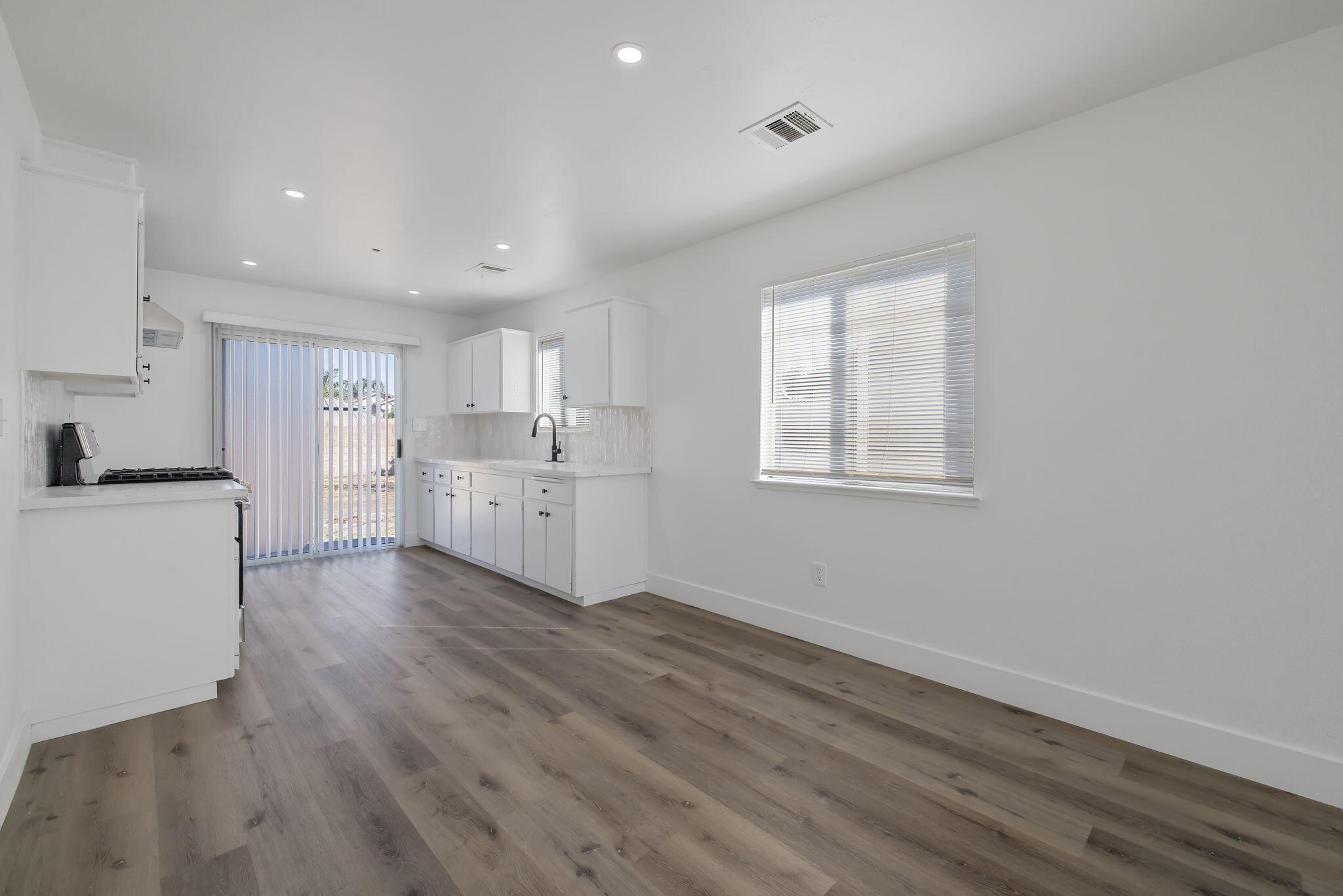 1921 Heather Way, Delano, CA 93215