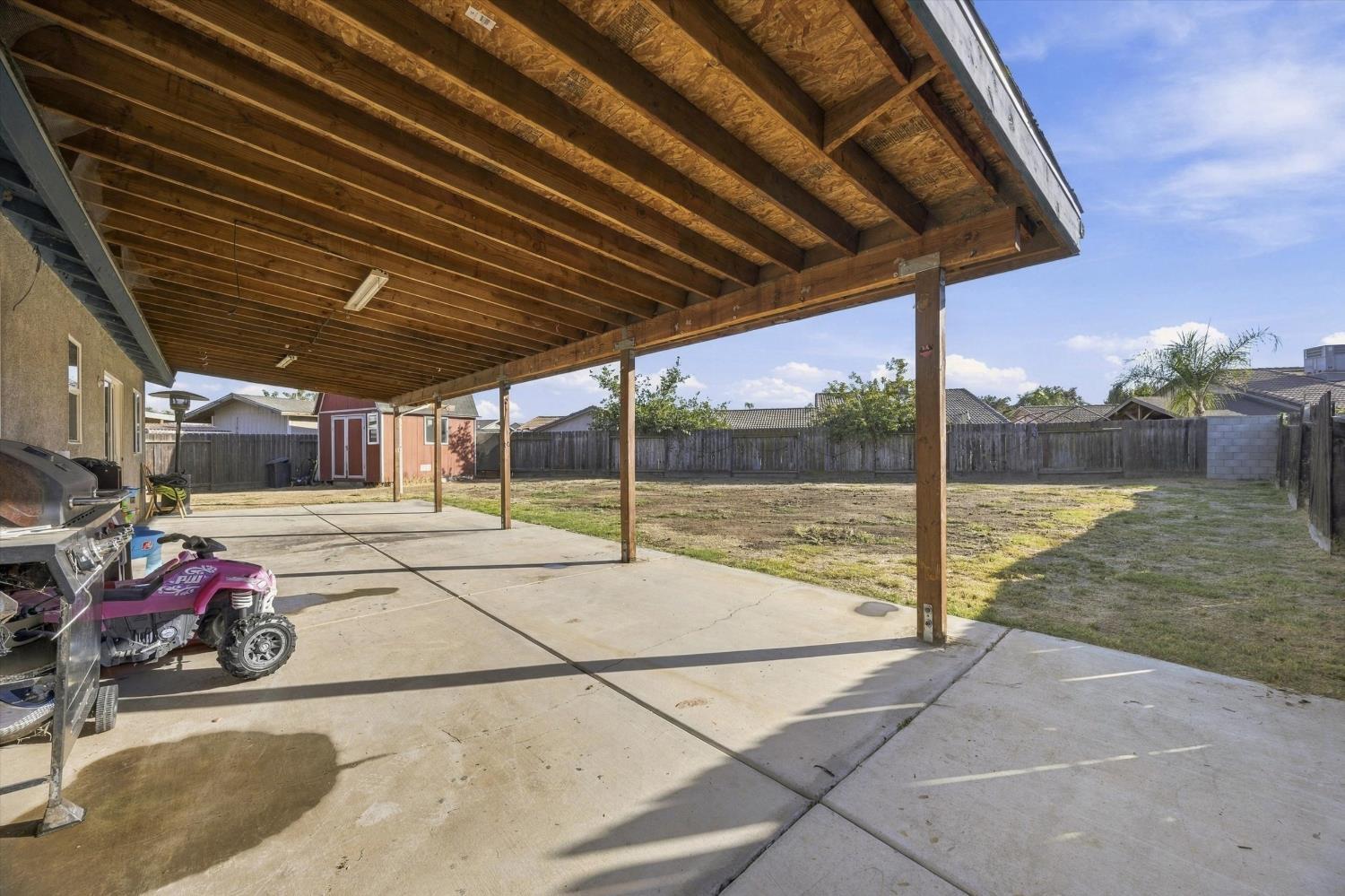 430 Avenida Ruiz, Delano, CA 93215