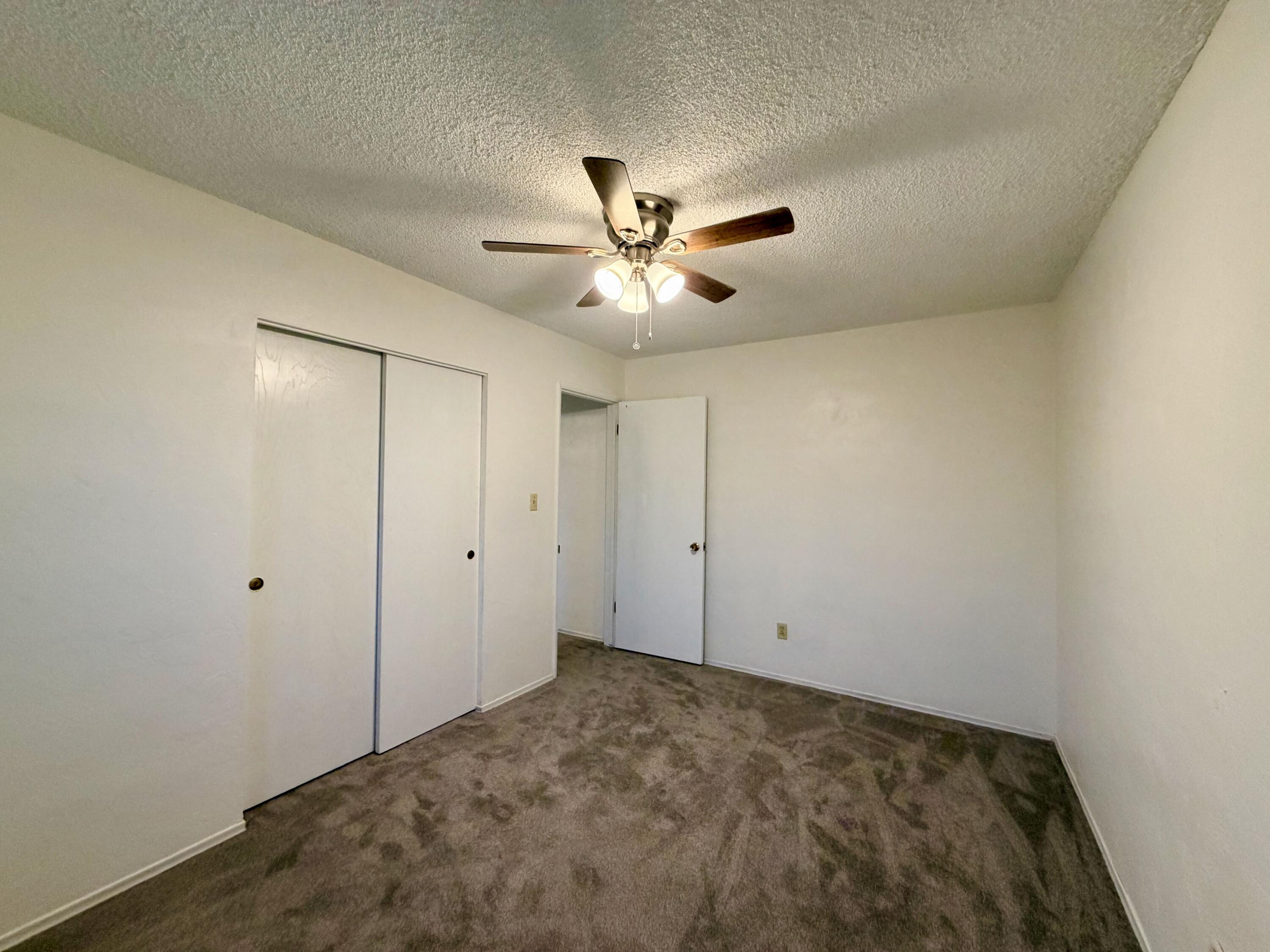 623 N West St, Tulare, CA 93274