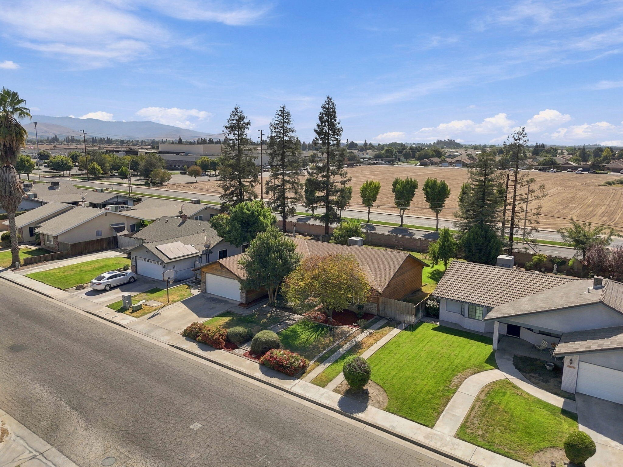 2149 W Della Ave, Porterville, CA 93257