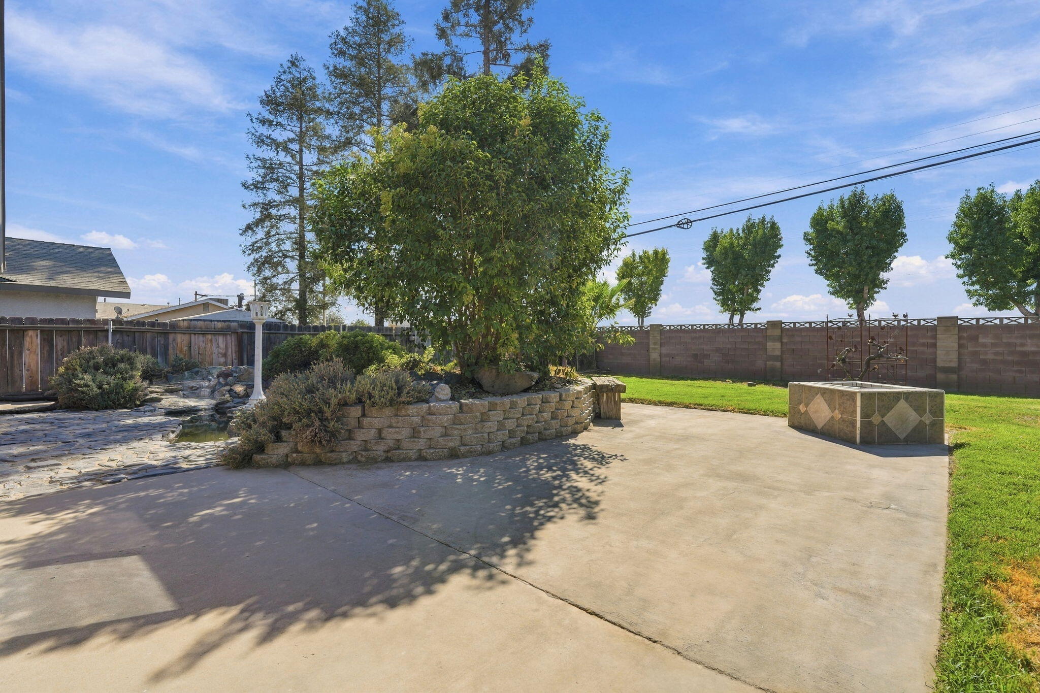 2149 W Della Ave, Porterville, CA 93257