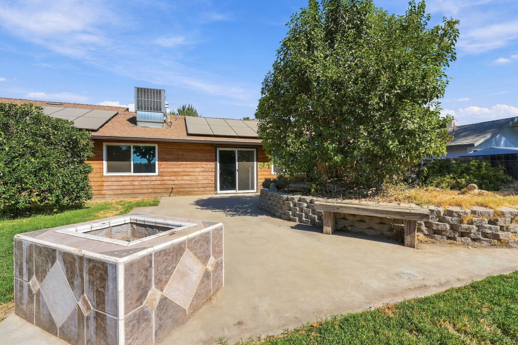 2149 W Della Ave, Porterville, CA 93257